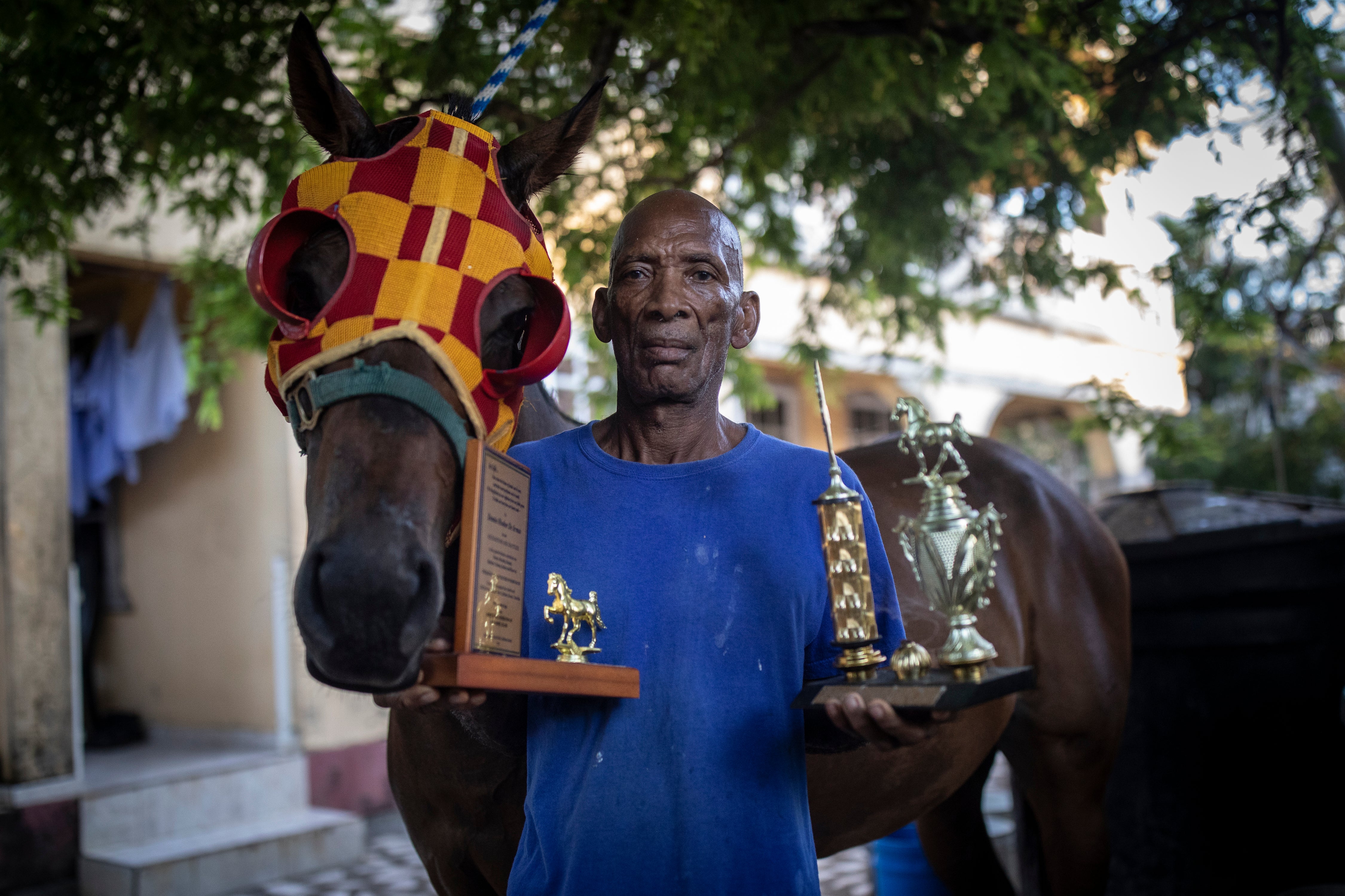 Colombia Horse Racing Island