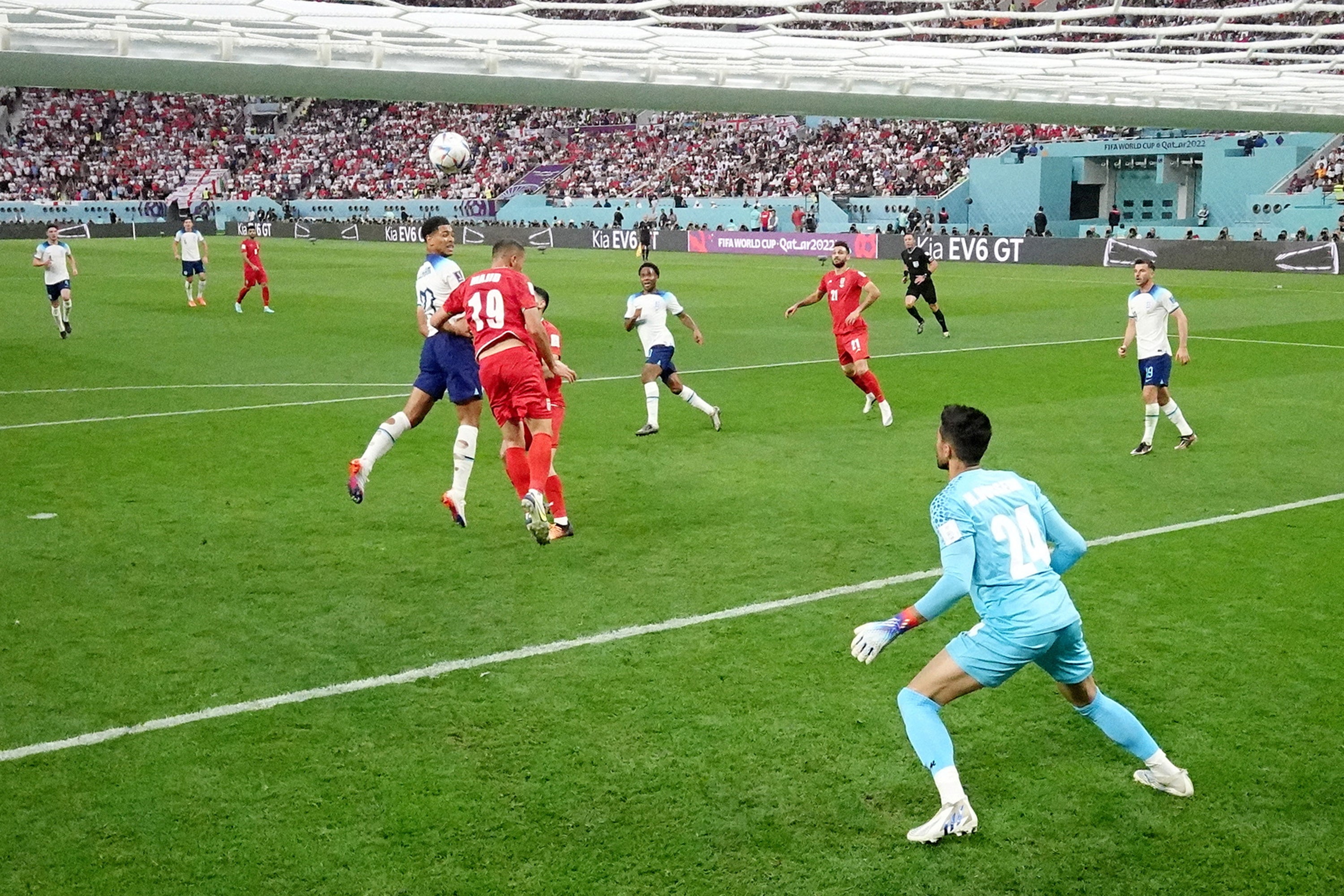 Jude Bellingham scores England’s first goal