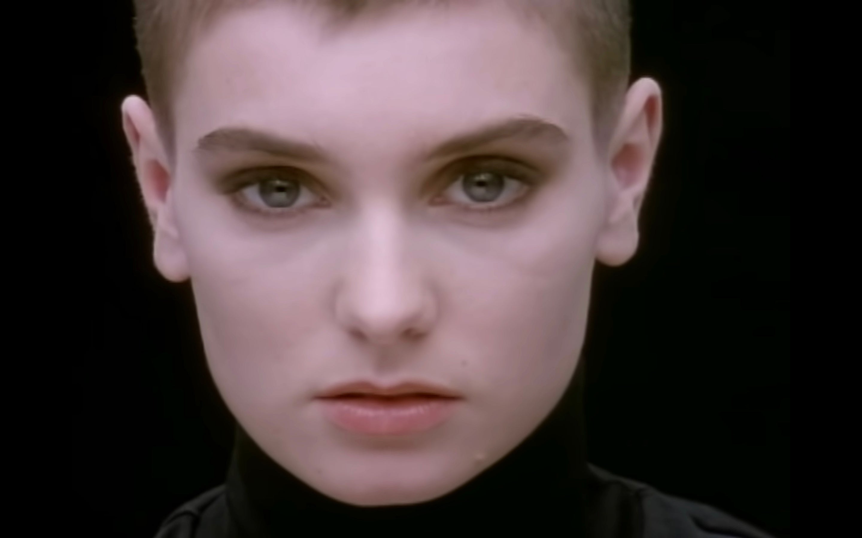 Sinead O’Connor’s ‘Noathing Compares 2 U’ music video