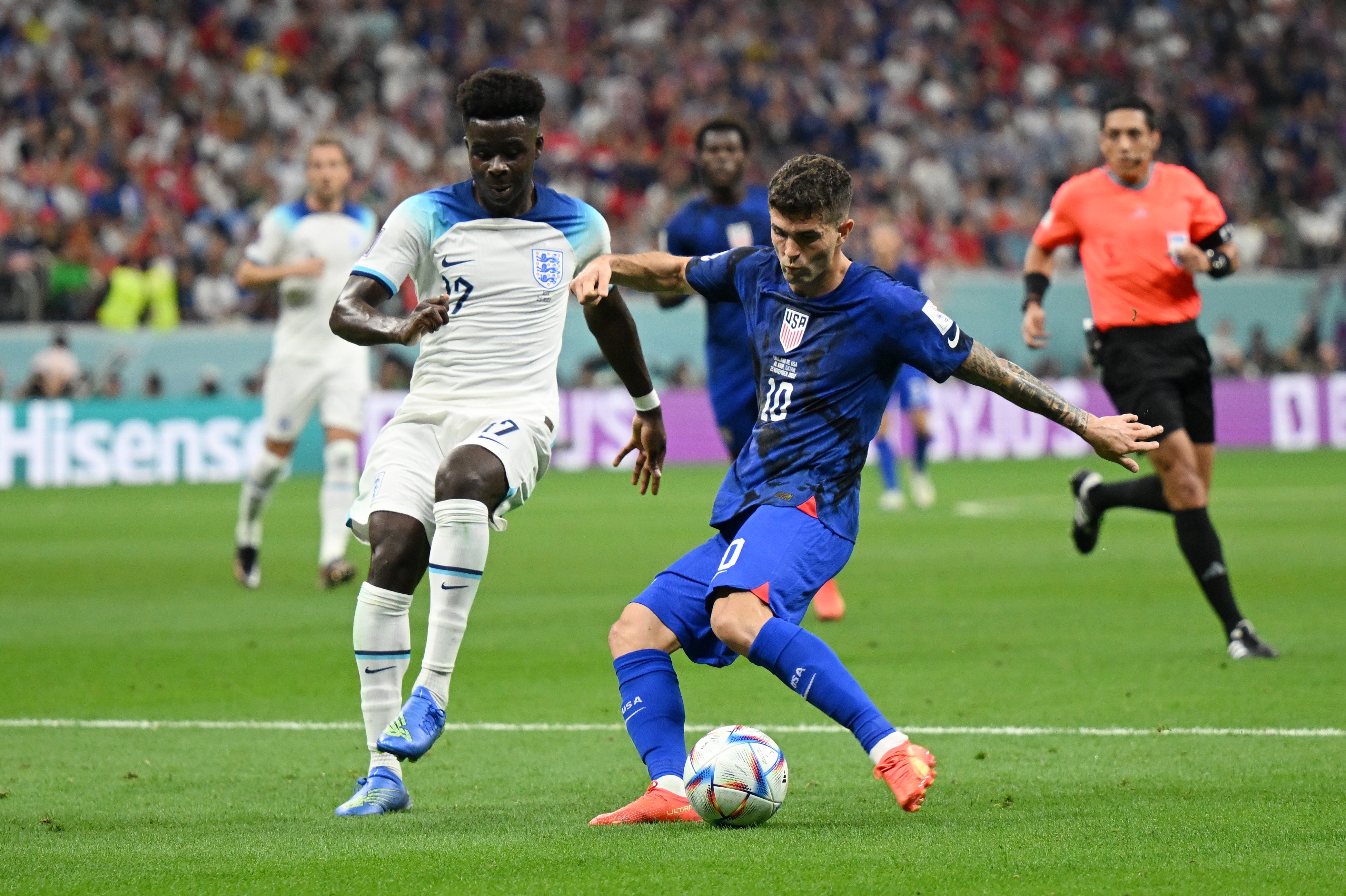 Christian Pulisic strikes the crossbar