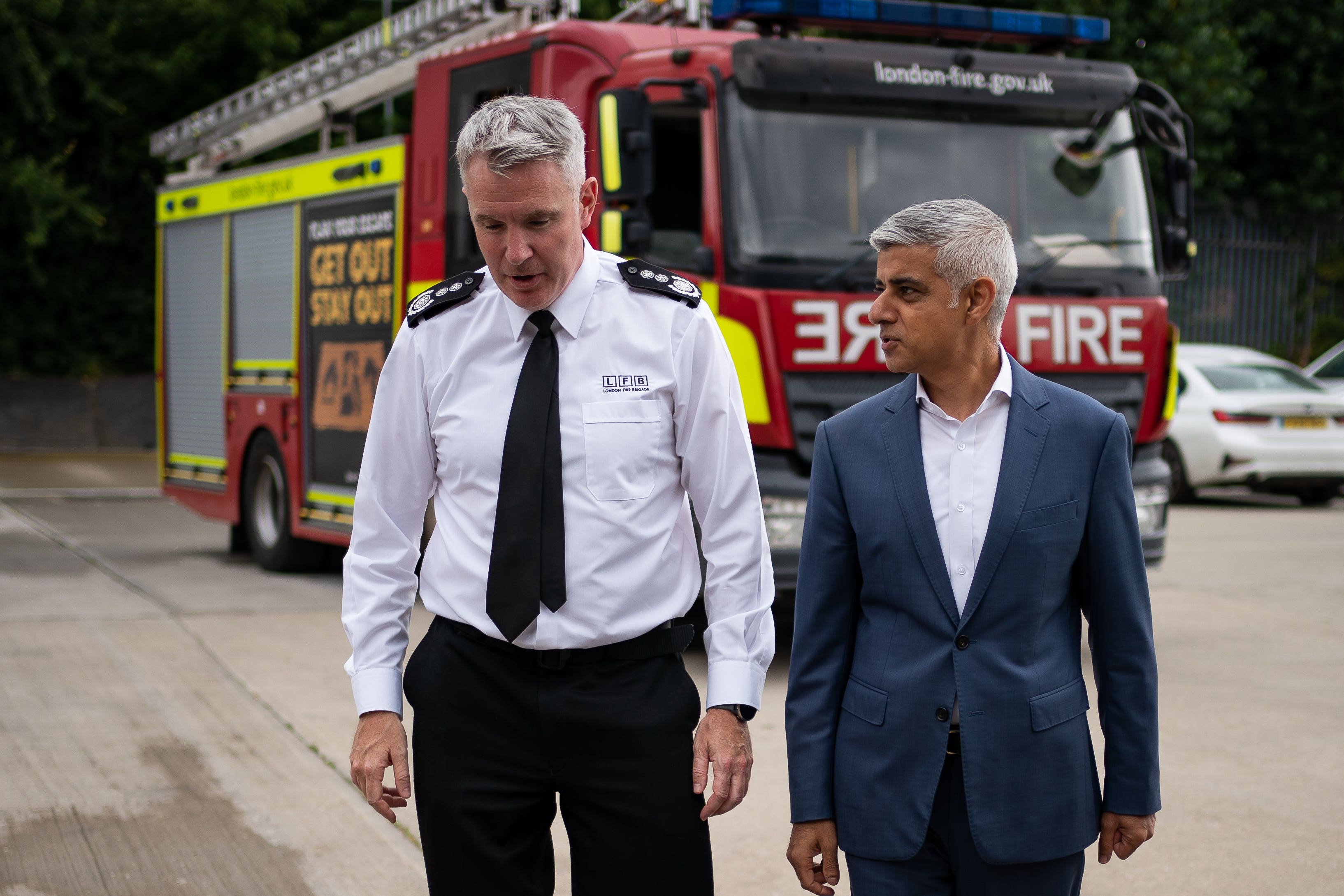 Mayor of London Sadiq Khan and the London Fire Commissioner Andy Roe (Aaron Chown/PA)