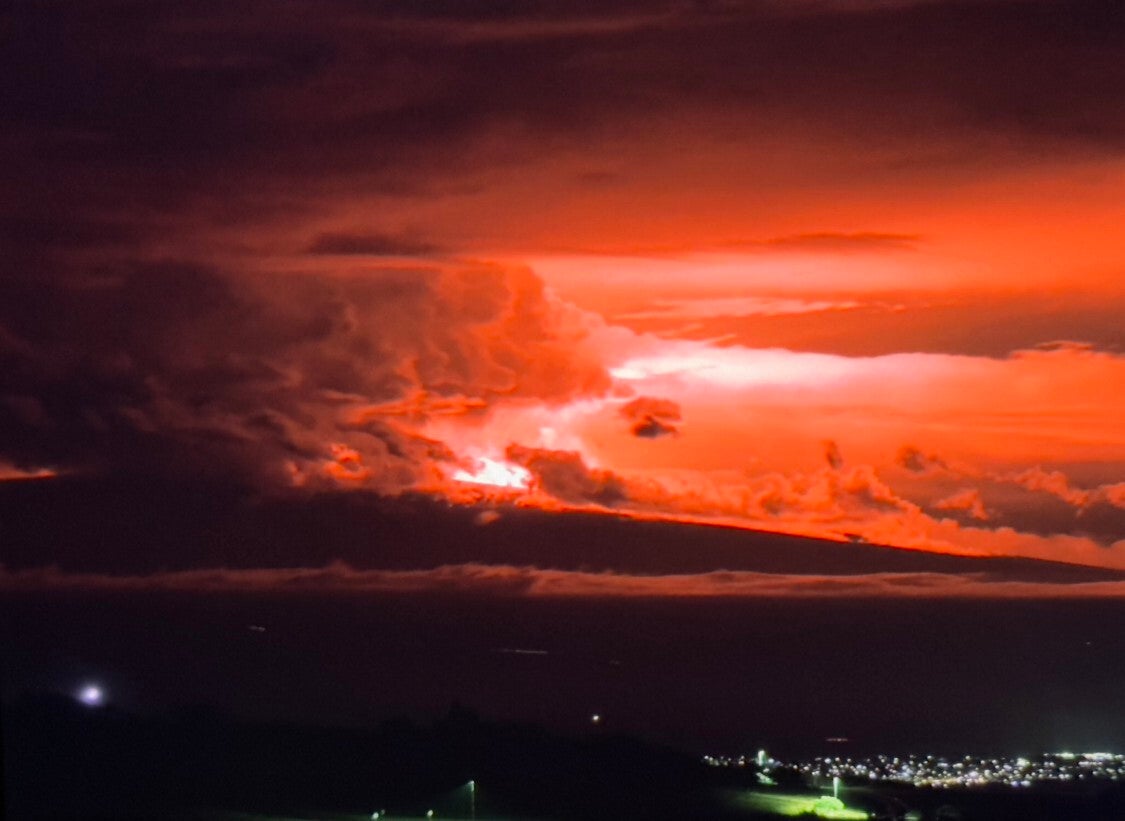 The largest subaerial volcano in both mass and volume, Mauna Loa has historically been considered one of the largest volcano on Earth, dwarfed only by Tamu Massif