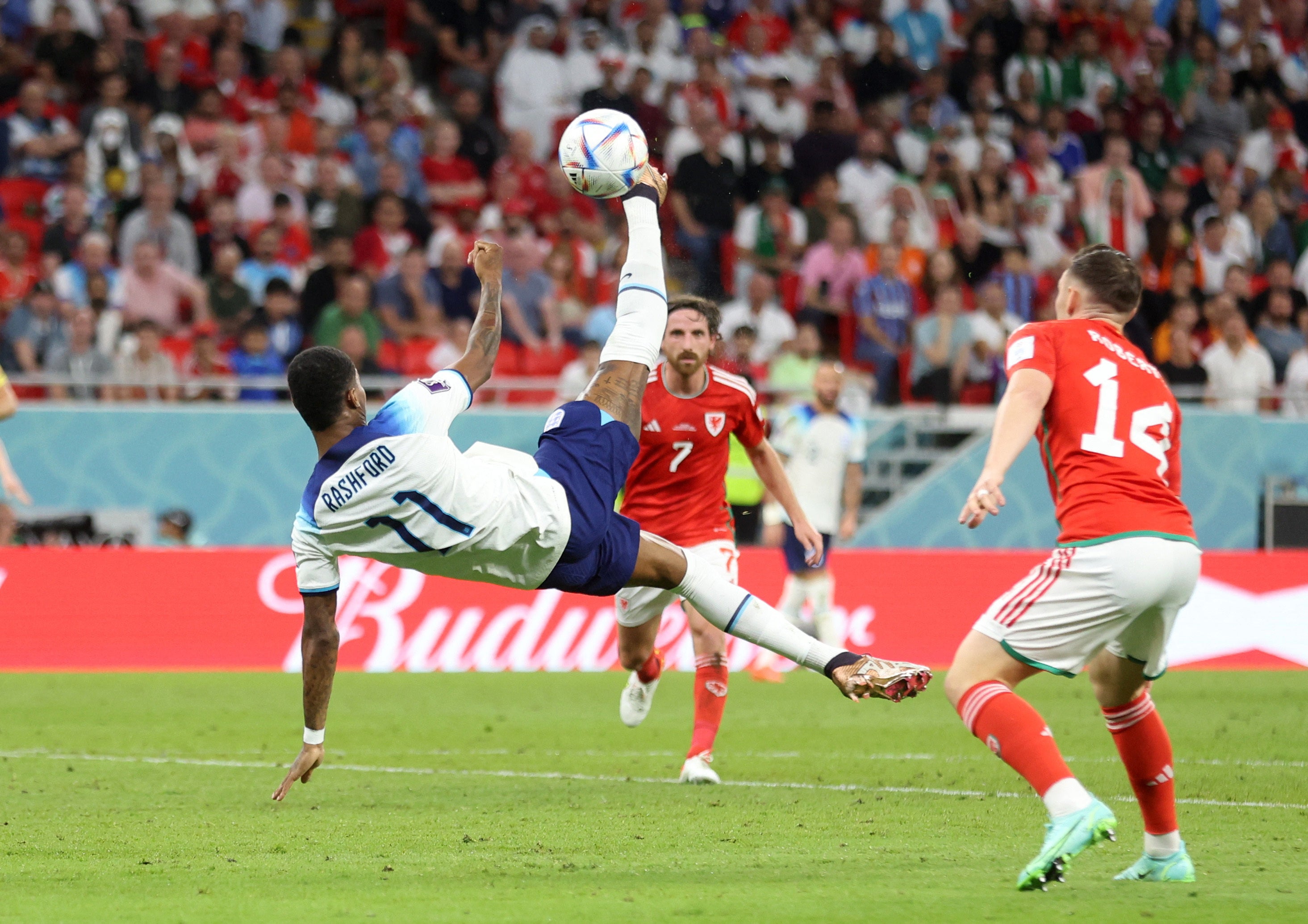 Rashford tries an overhead shot at goal