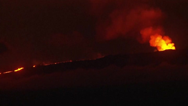 Lava continues to ooze from Hawaii’s Mauna Loa volcano after first eruption since 1984