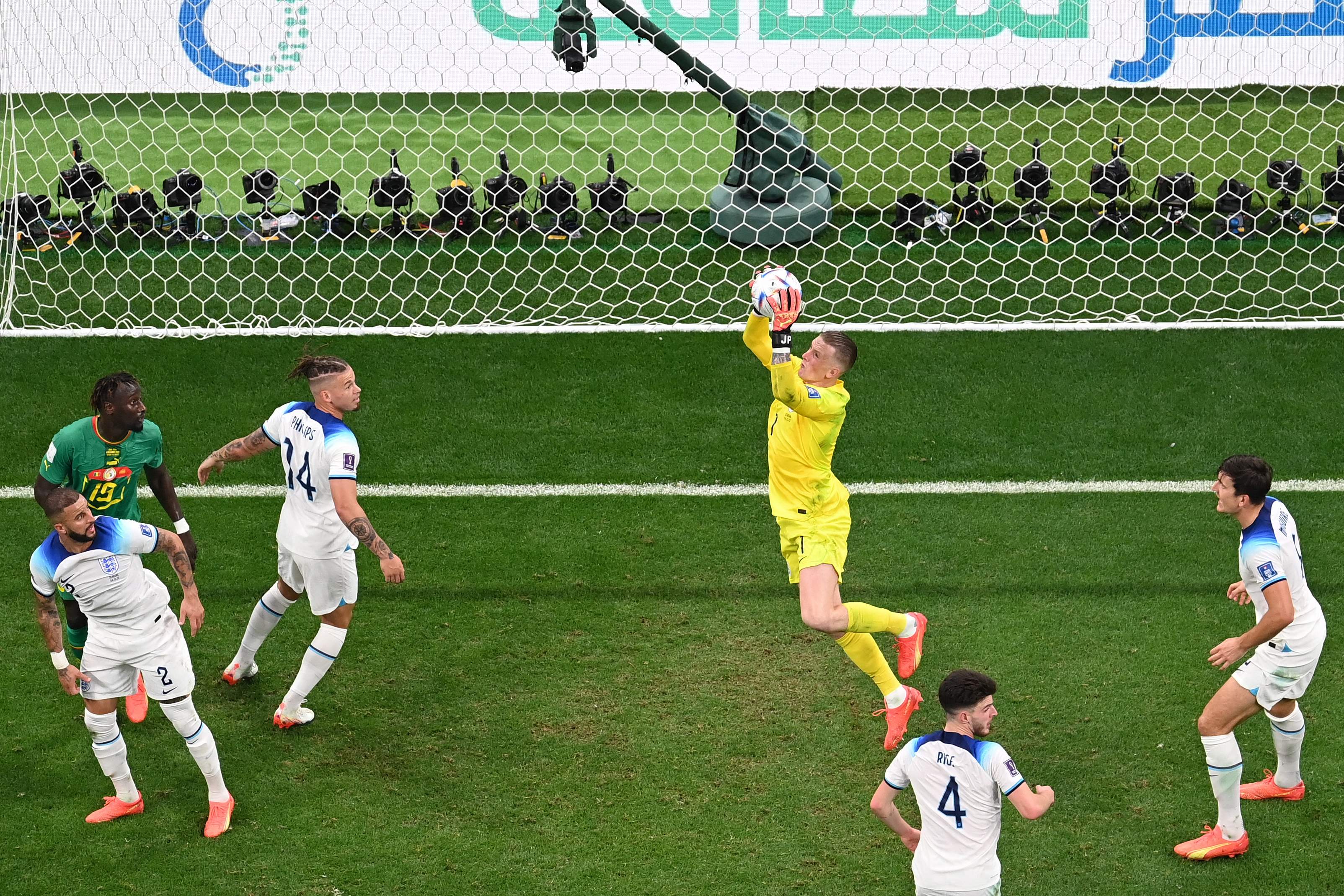 Jordan Pickford makes a save