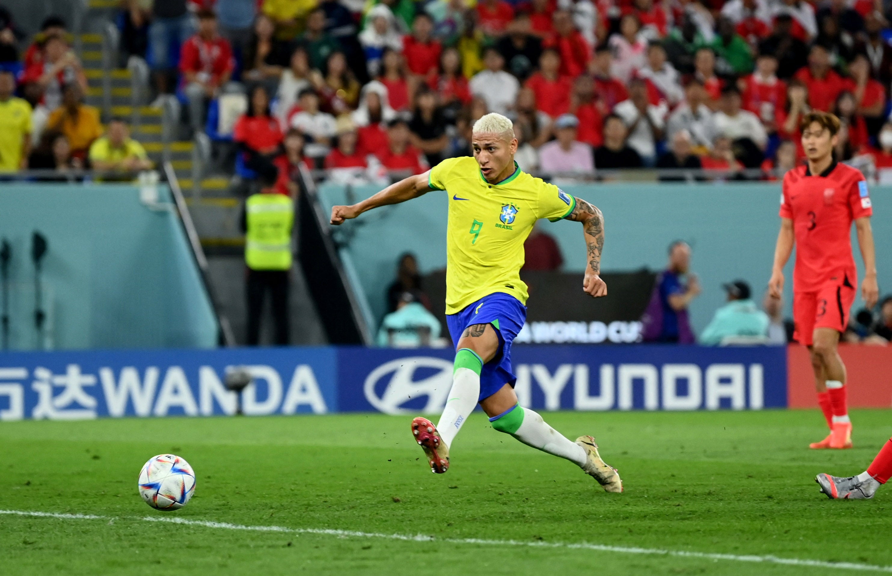How Richarlison started and finished the most aesthetically pleasing goal of Qatar 2022