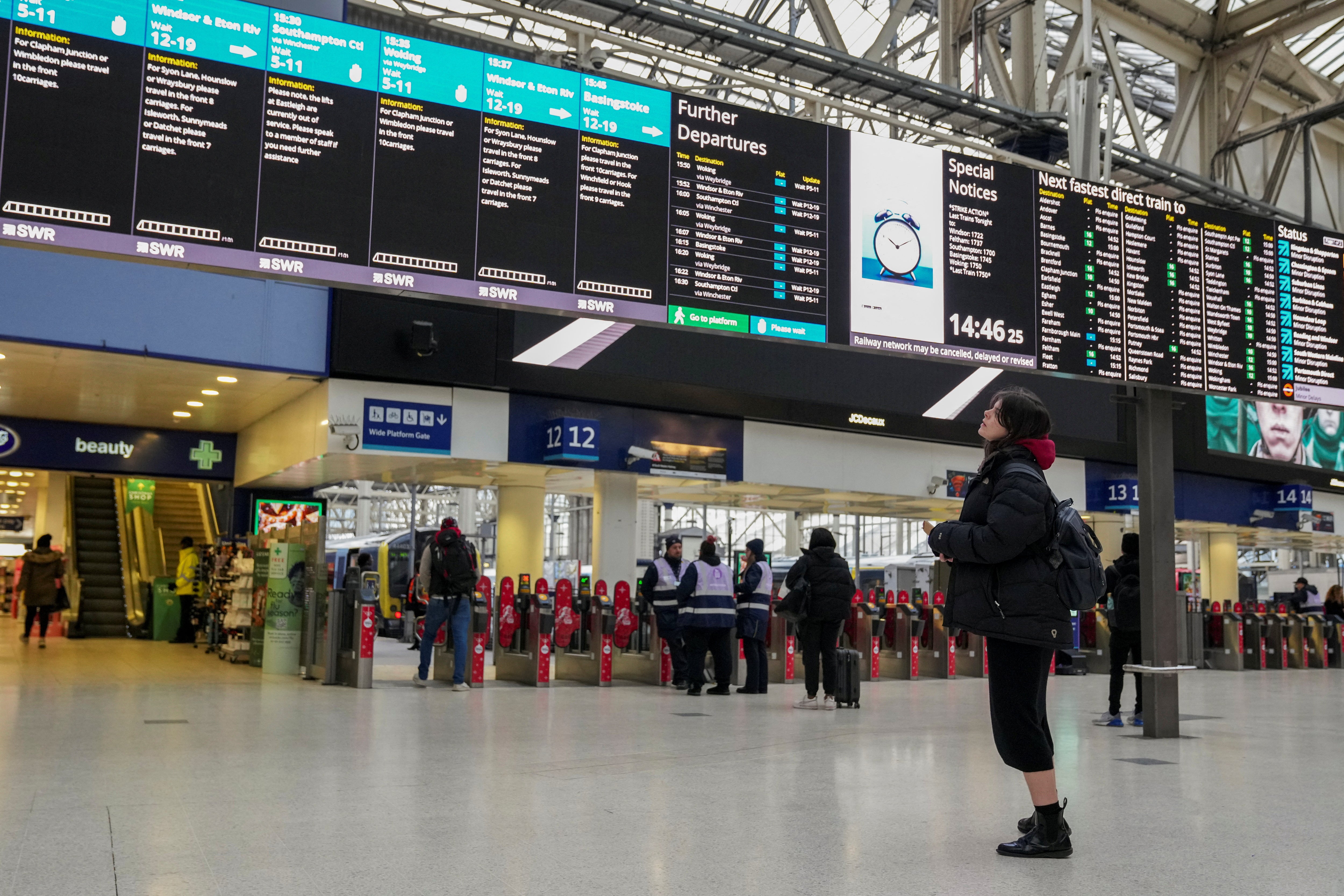 Train strikes - live: RMT congratulates members for strike that cripples rail network