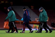 Vivianne Miedema injured as Arsenal lose but progress to quarter-finals