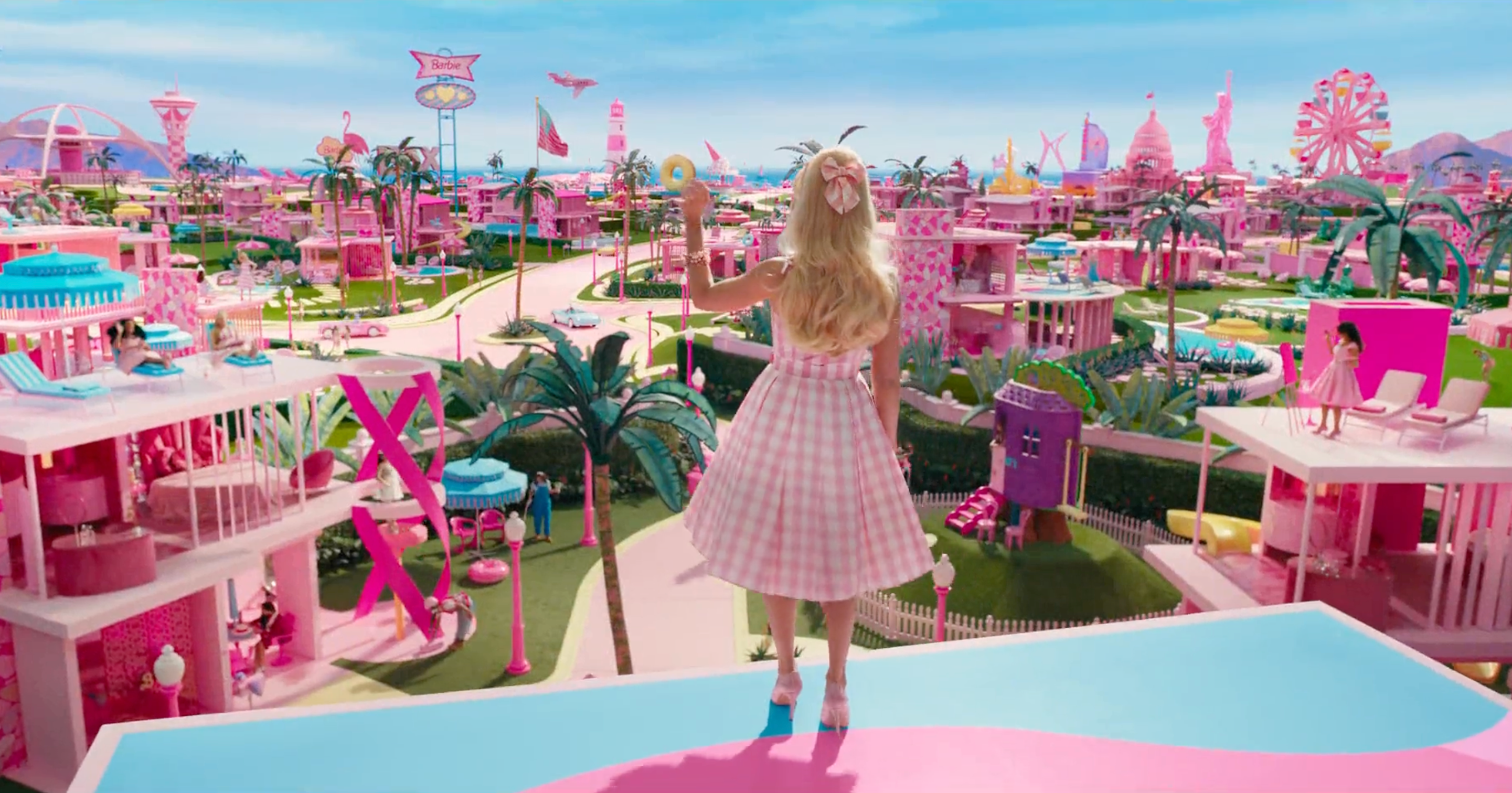 Margot Robbie and Ryan Gosling stun in first ‘epic’ Barbie trailer