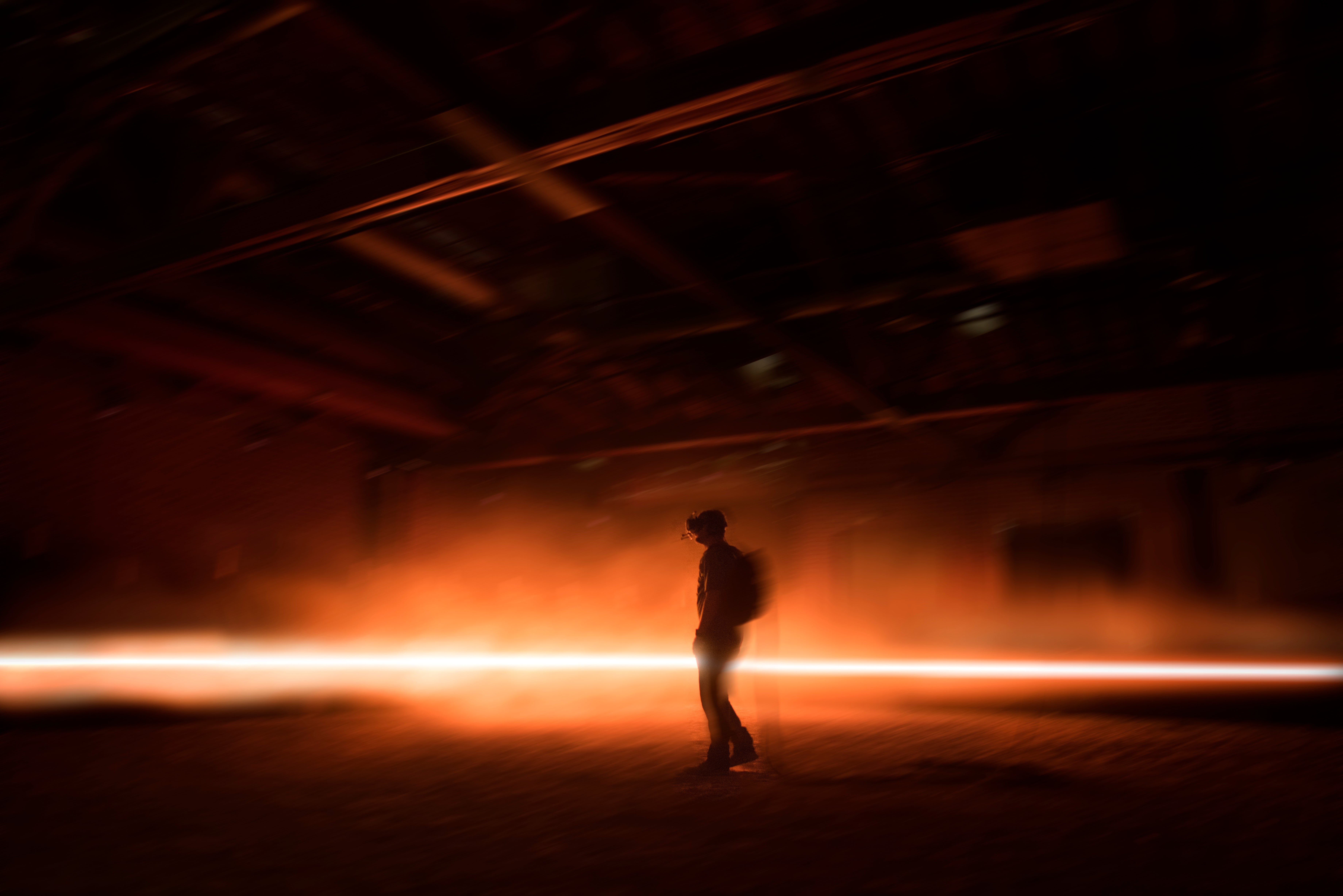 ‘CARNE y ARENA’ combines virtual reality and a physical installation containing real artifacts and sand from the US-Mexico borderlands