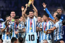Argentina pay tribute to Diego Maradona during World Cup trophy celebrations