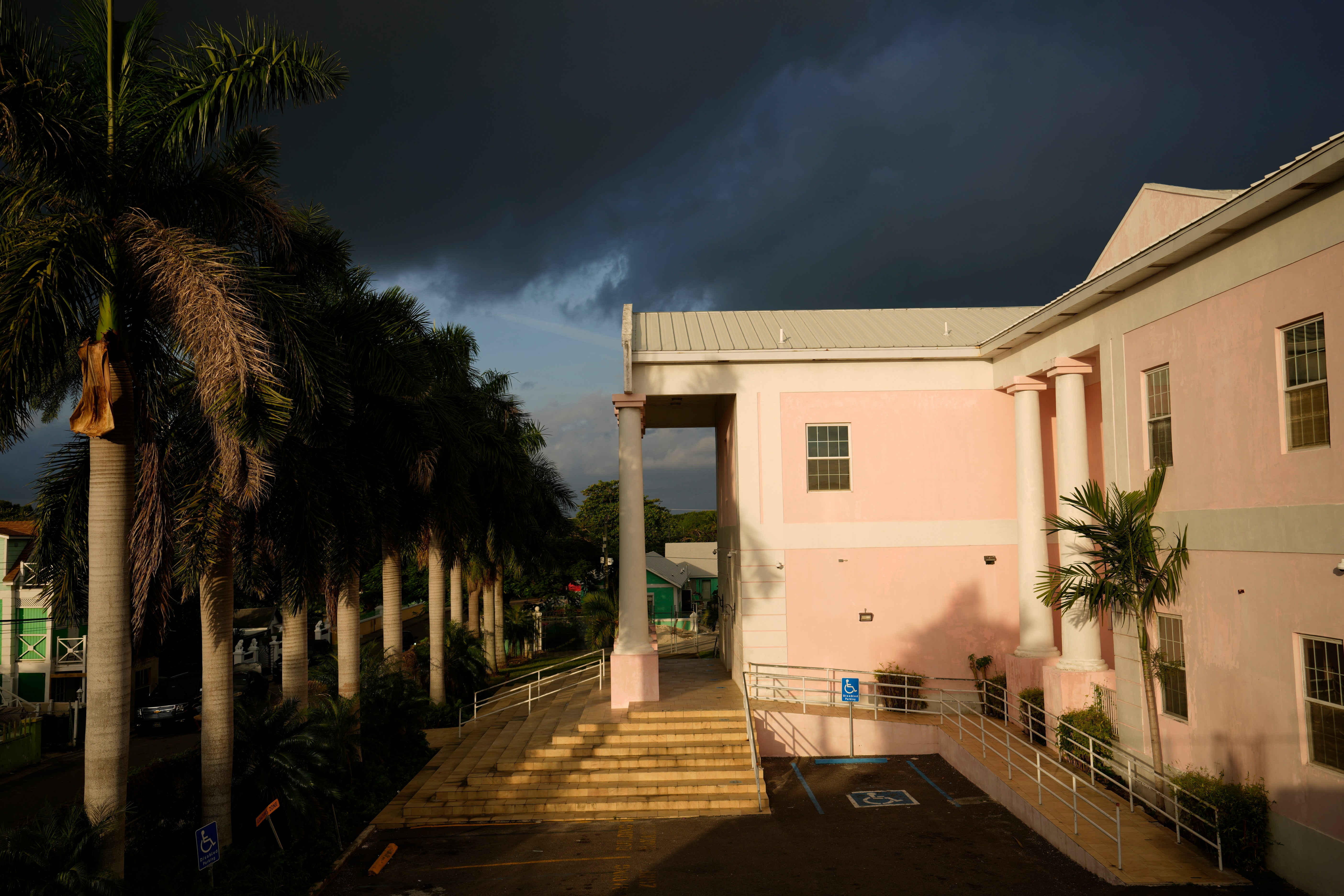 Bahamas FTX Bankman Fried Arrested