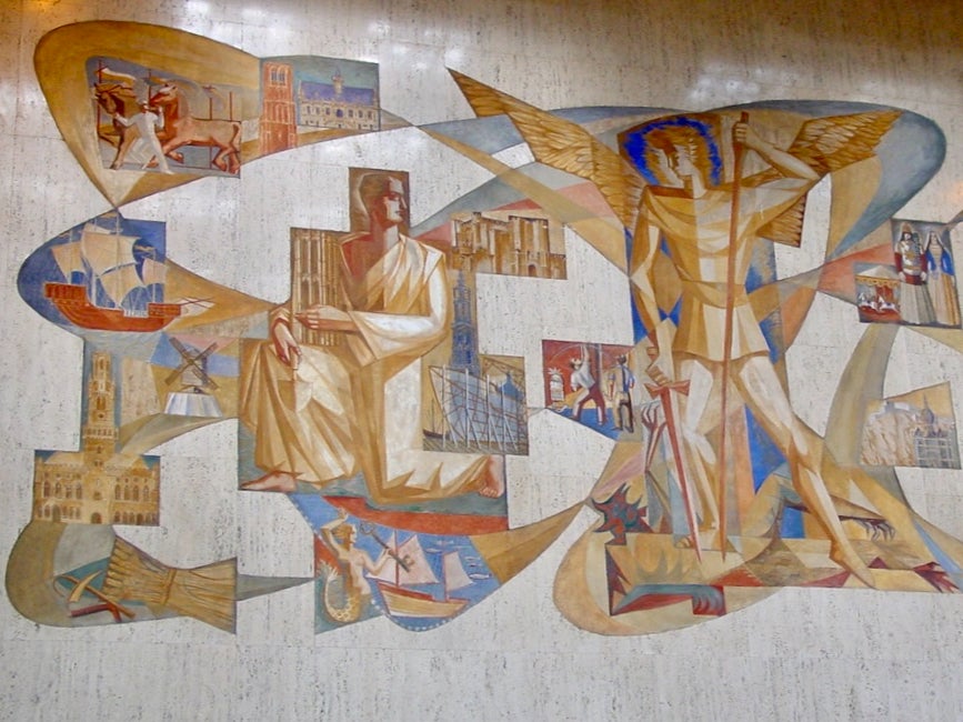 What would you do? Mural at Brussels Central station