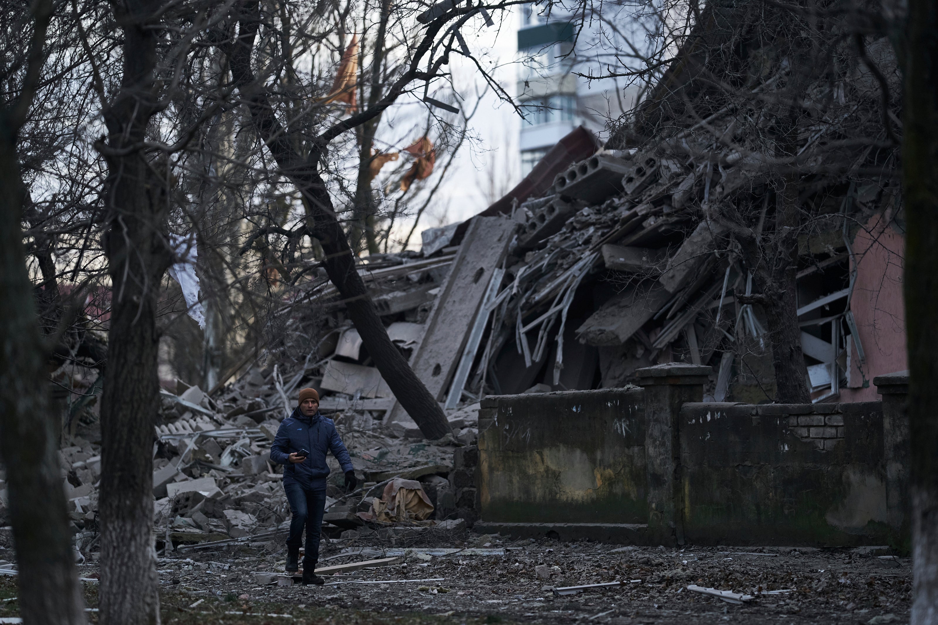 Ukraine continues to be ravaged by Russian attacks