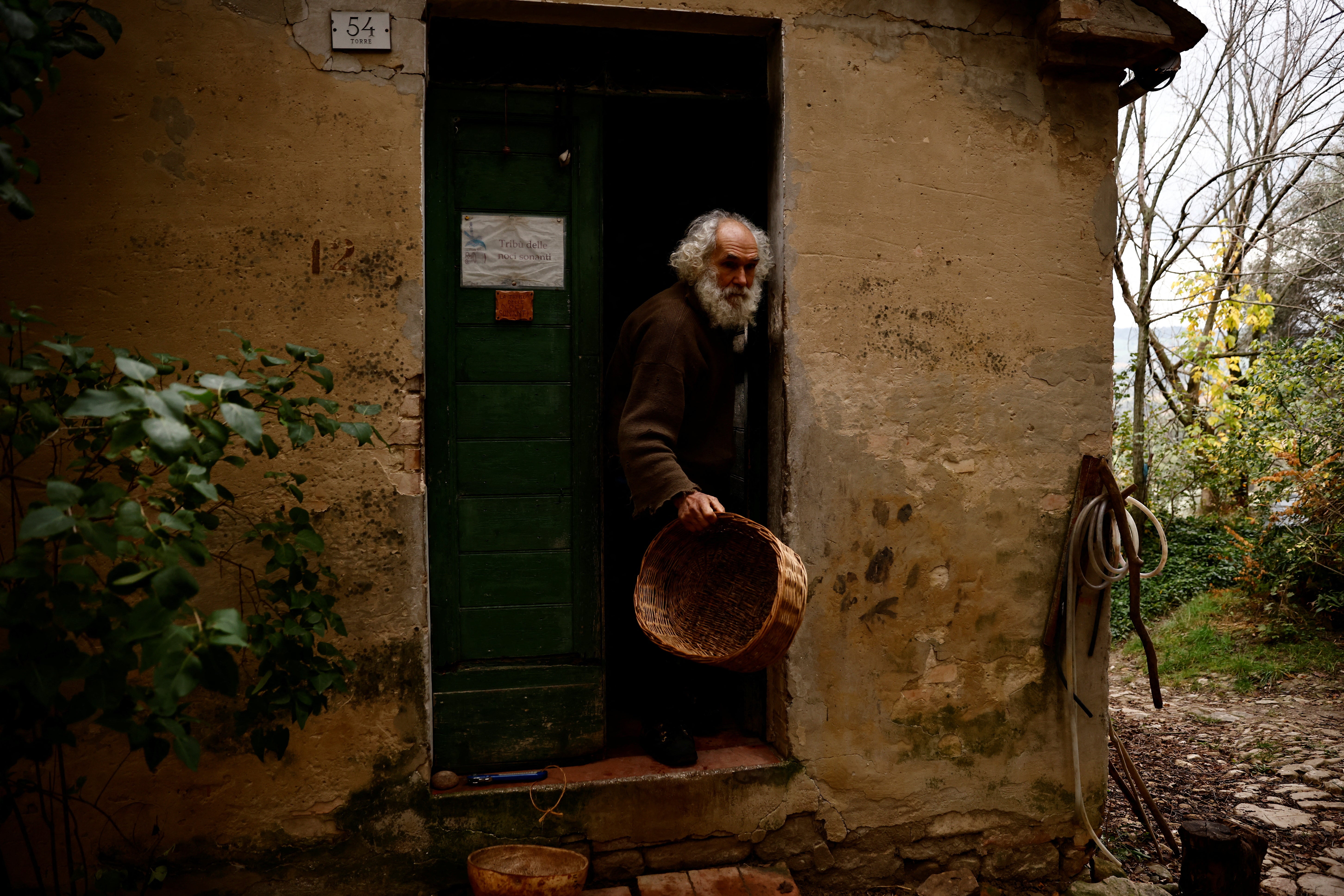 Heading out to the olive harvest