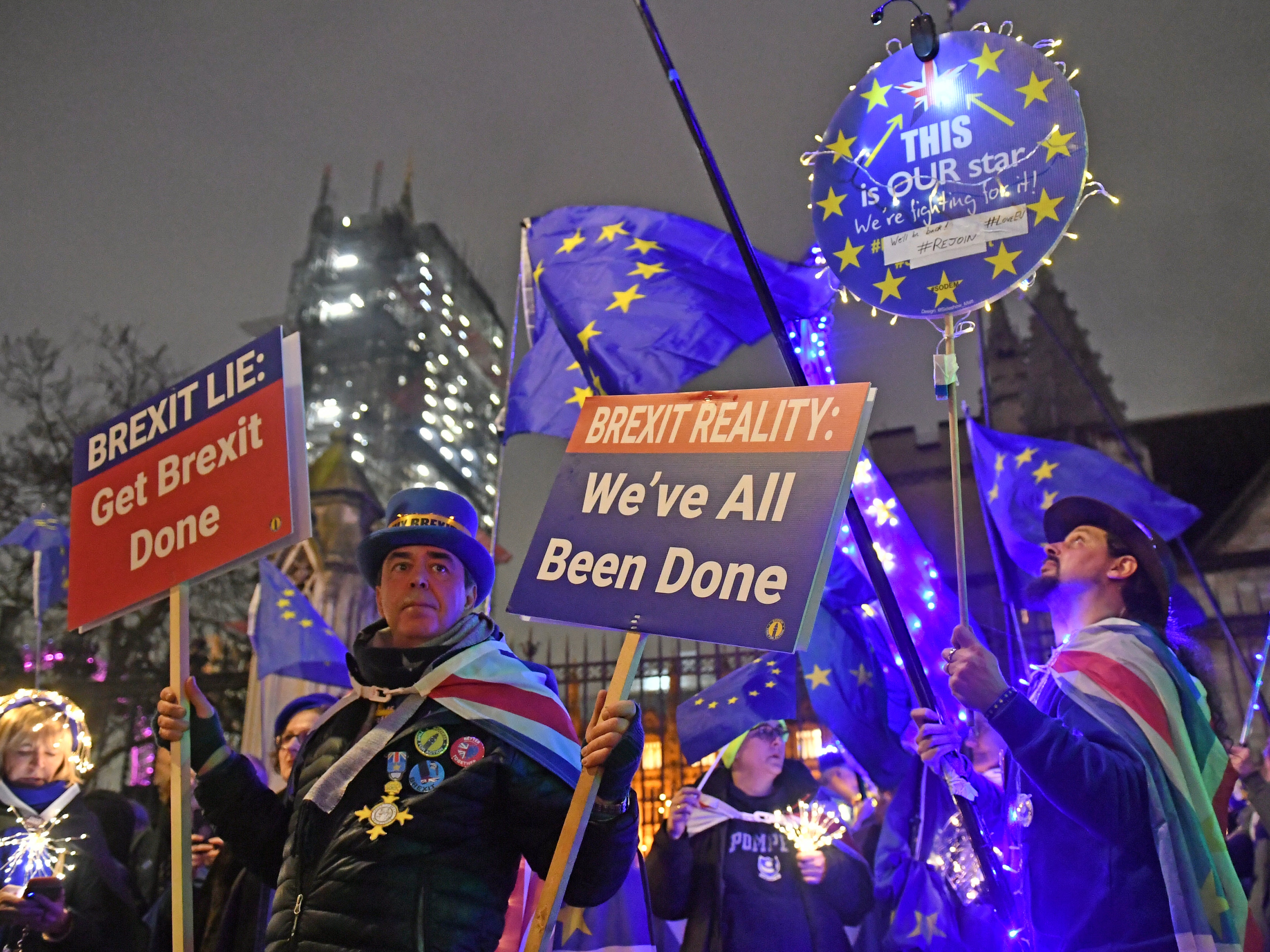 Anti-Brexit protesters outside Parliament