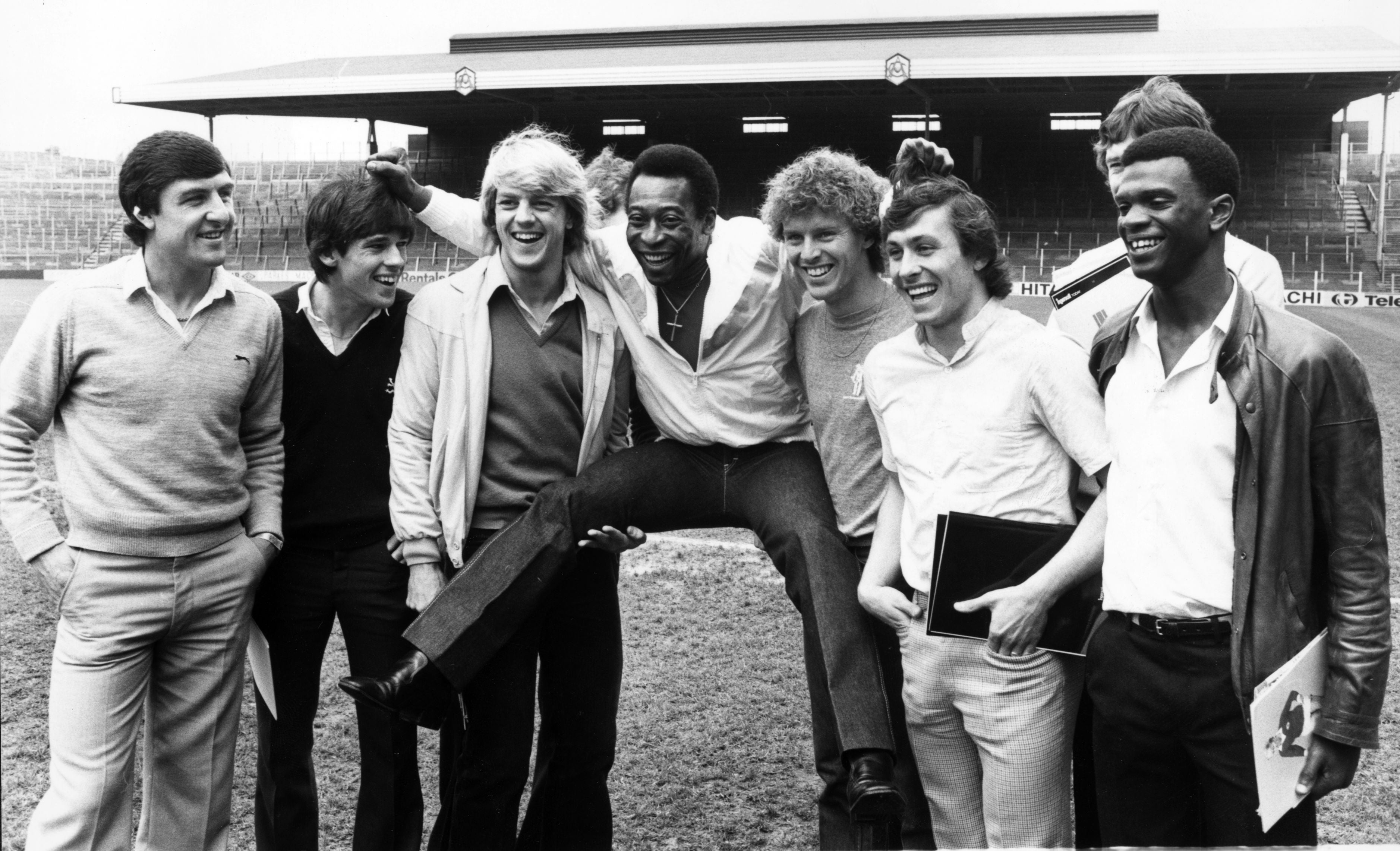 1st May 1981: Pele meets members of the Arsenal football team at Highbury. Arsenal had joined a sponsorship venture with Ingersoll Electronics, who held the exclusive UK franchise for the Atari Championship Soccer game, personally endorsed by Pele.