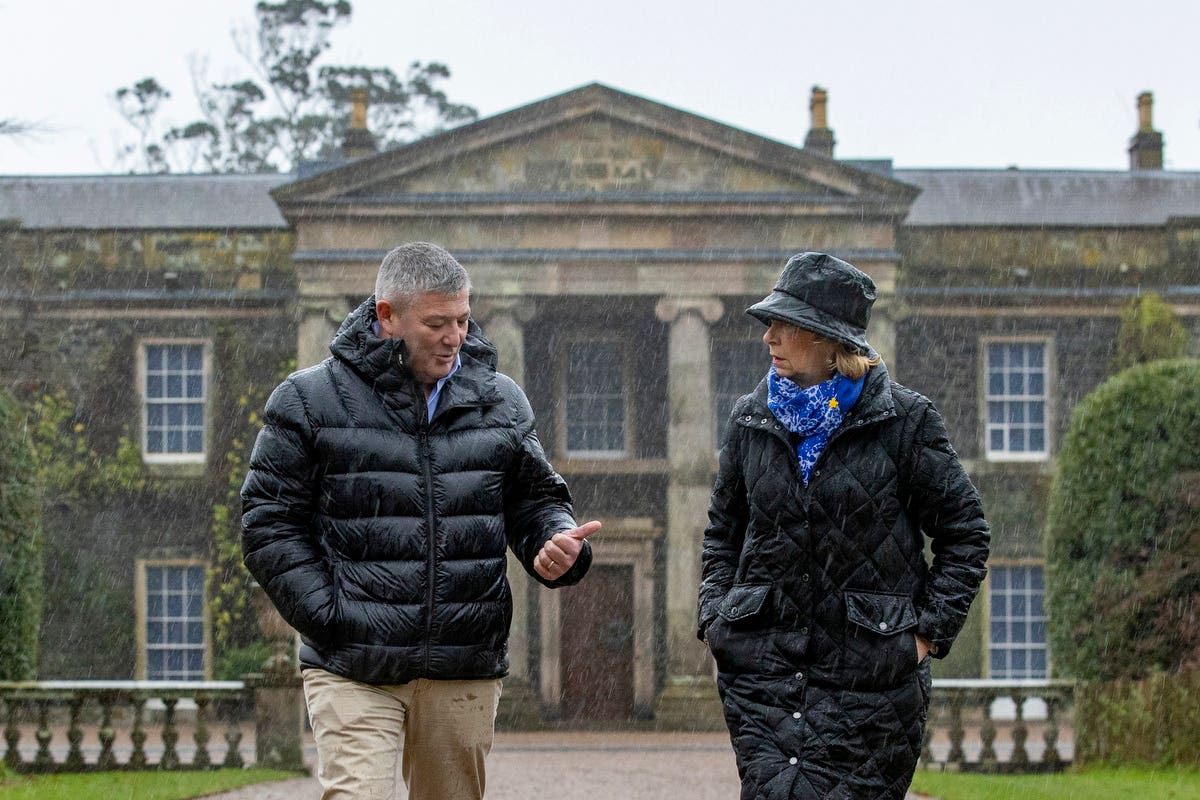 Brian McMillen speaks to Helen Laird at Mount Stewart (Liam McBurney/PA)