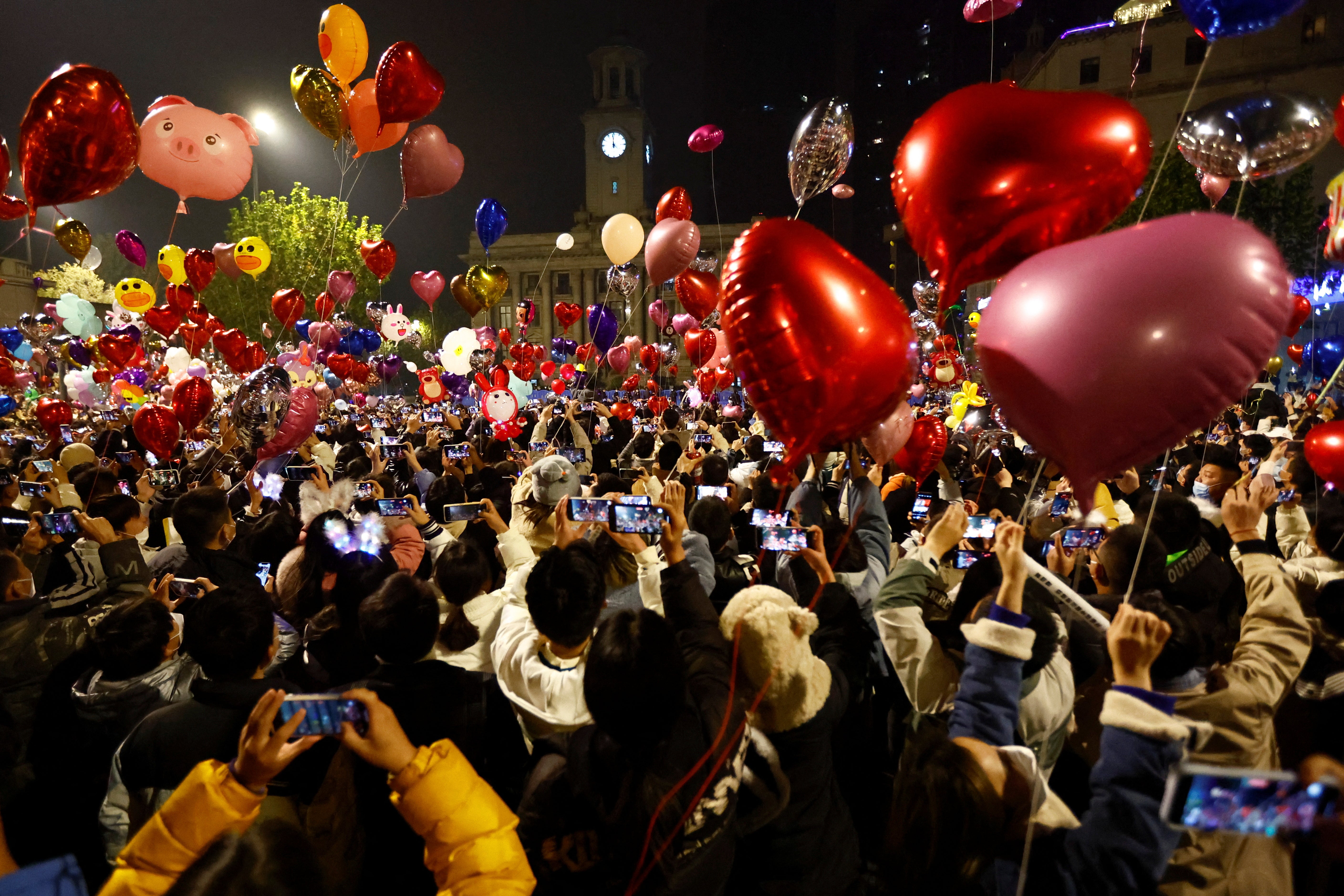 Crowds in Wuhan gathered on New Year’s Eve despite soaring Covid rates