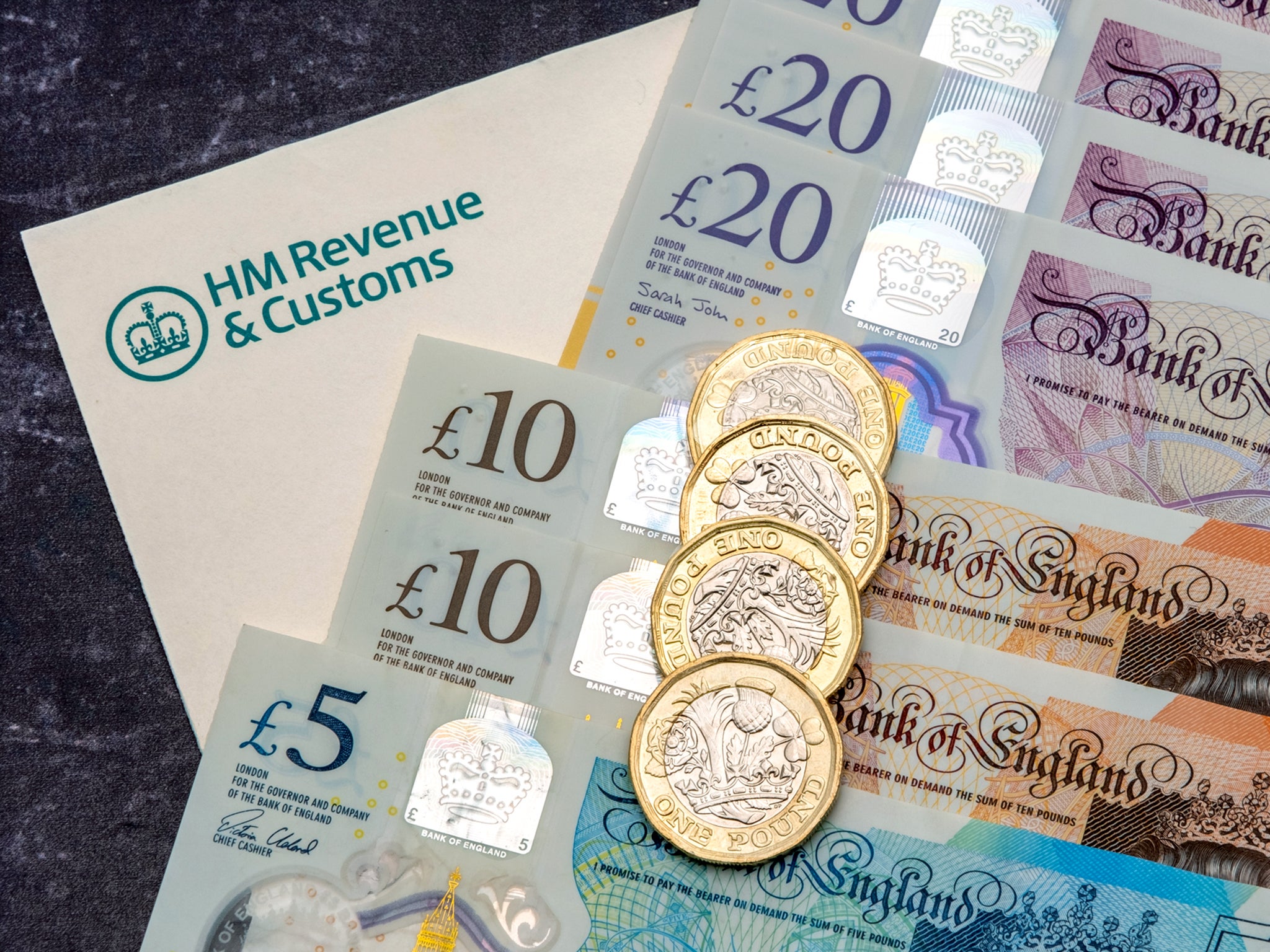 HMRC brings fines against late filers