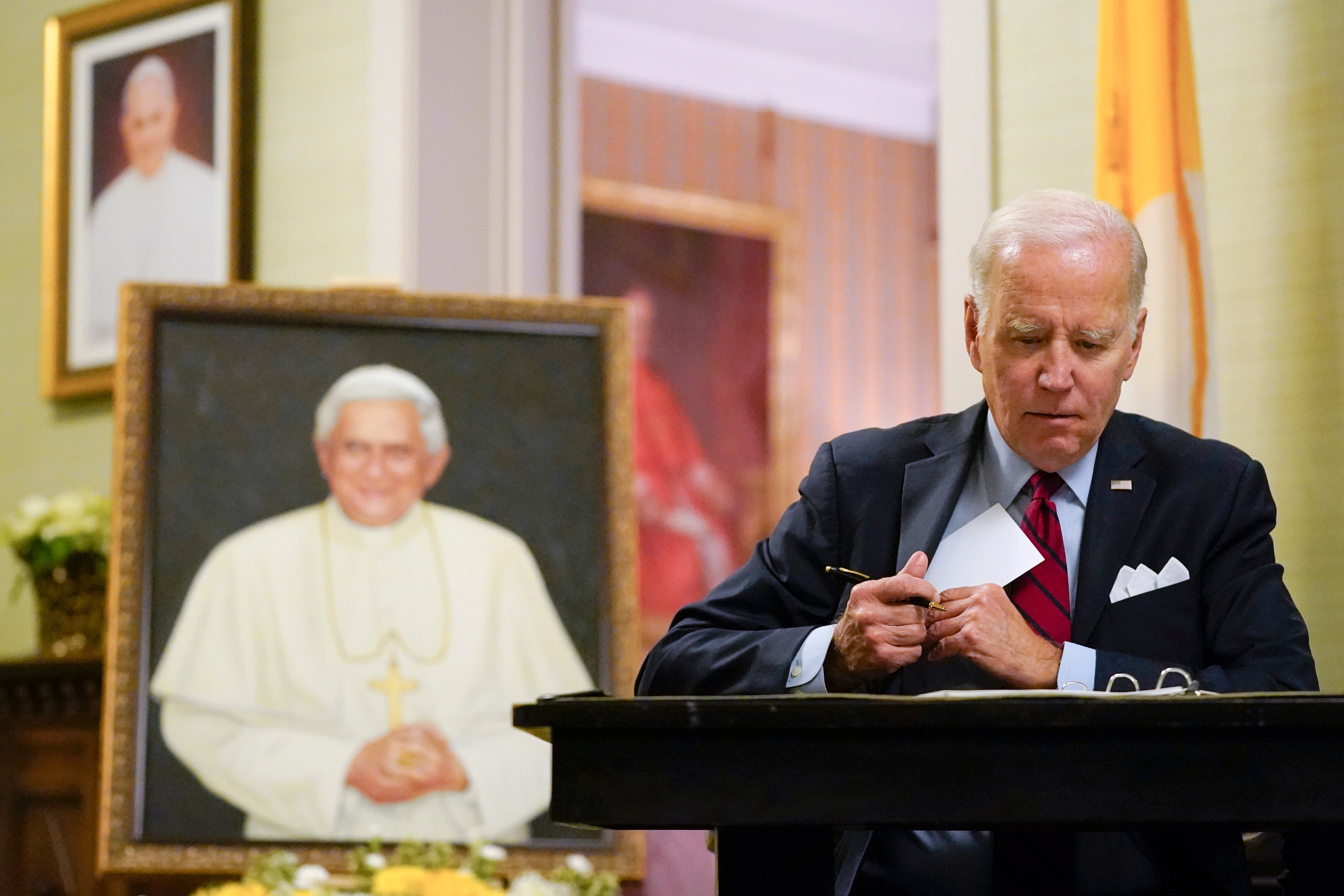 Biden Benedict XVI