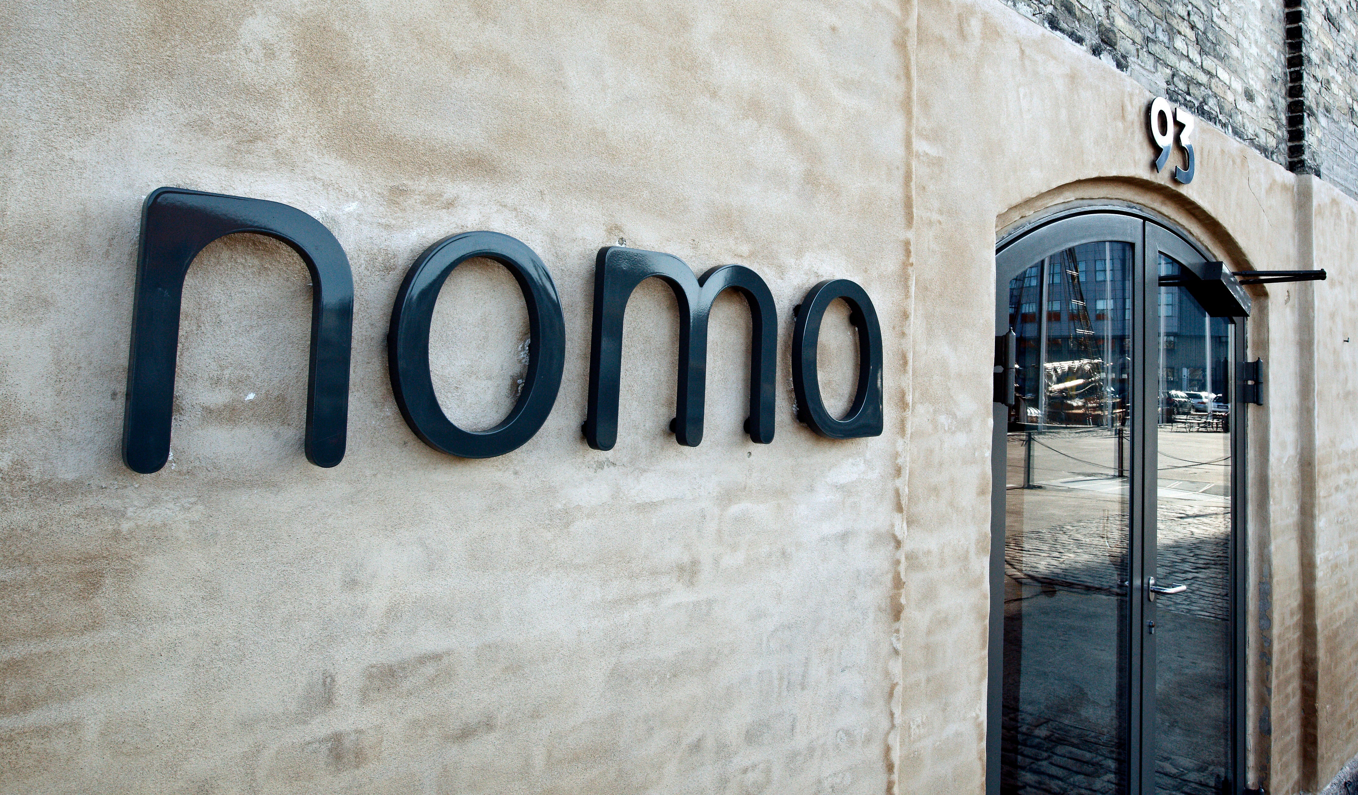Noma became world celebrated for its seasonal, locally foraged attack to Nordic cuisine