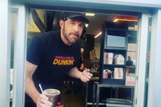 ‘I’m a real actor, this is an art form’: Ben Affleck mistaken for another star in new Dunkin’ Donuts advert