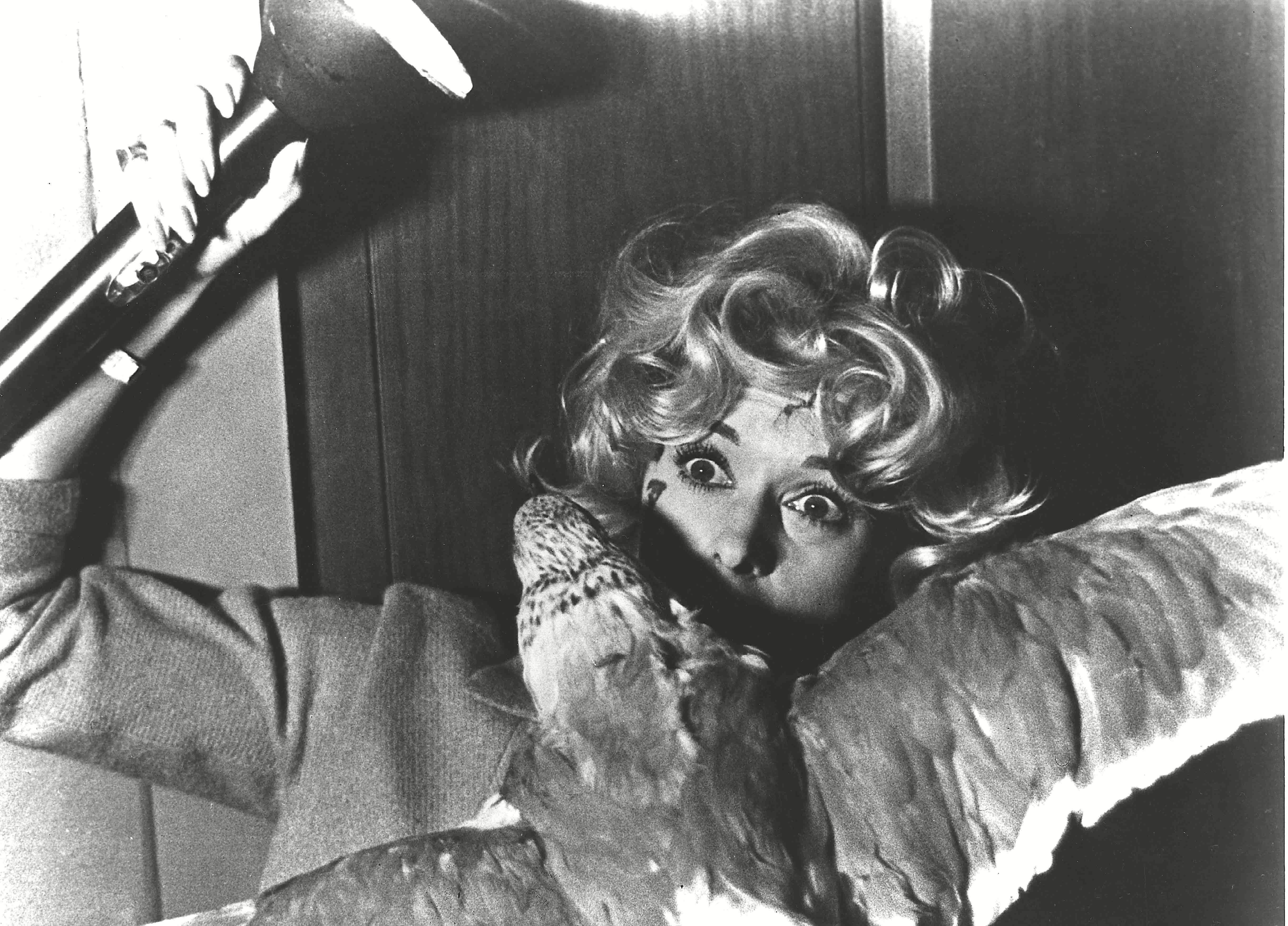 Tippi Hedren speculated that director Alfred Hitchcock was trying to punish her when he used live birds to attack her in ‘The Birds’ because she had rejected his advances