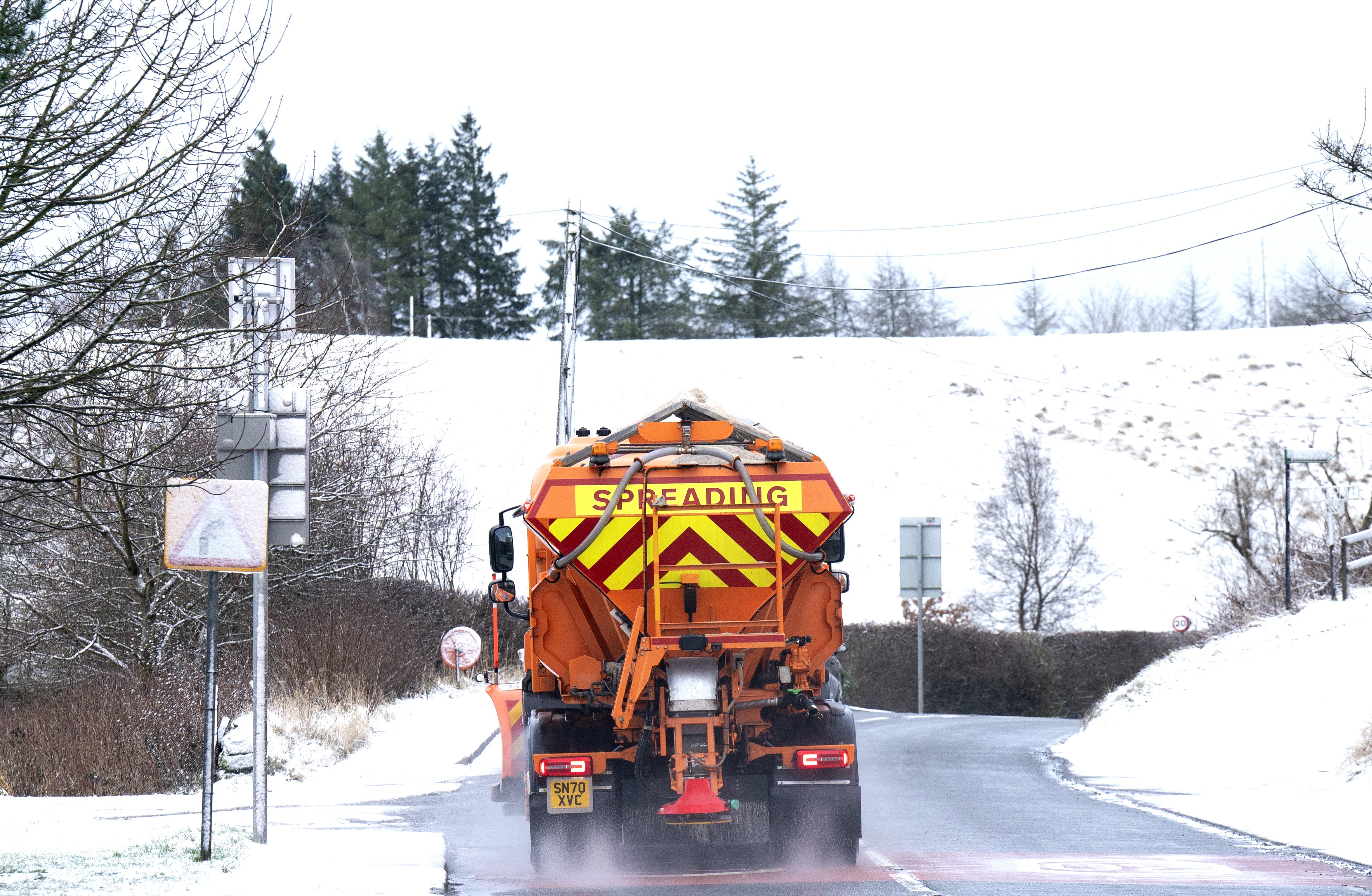 Gritters will be out around Britain amid warnings of snow and ice