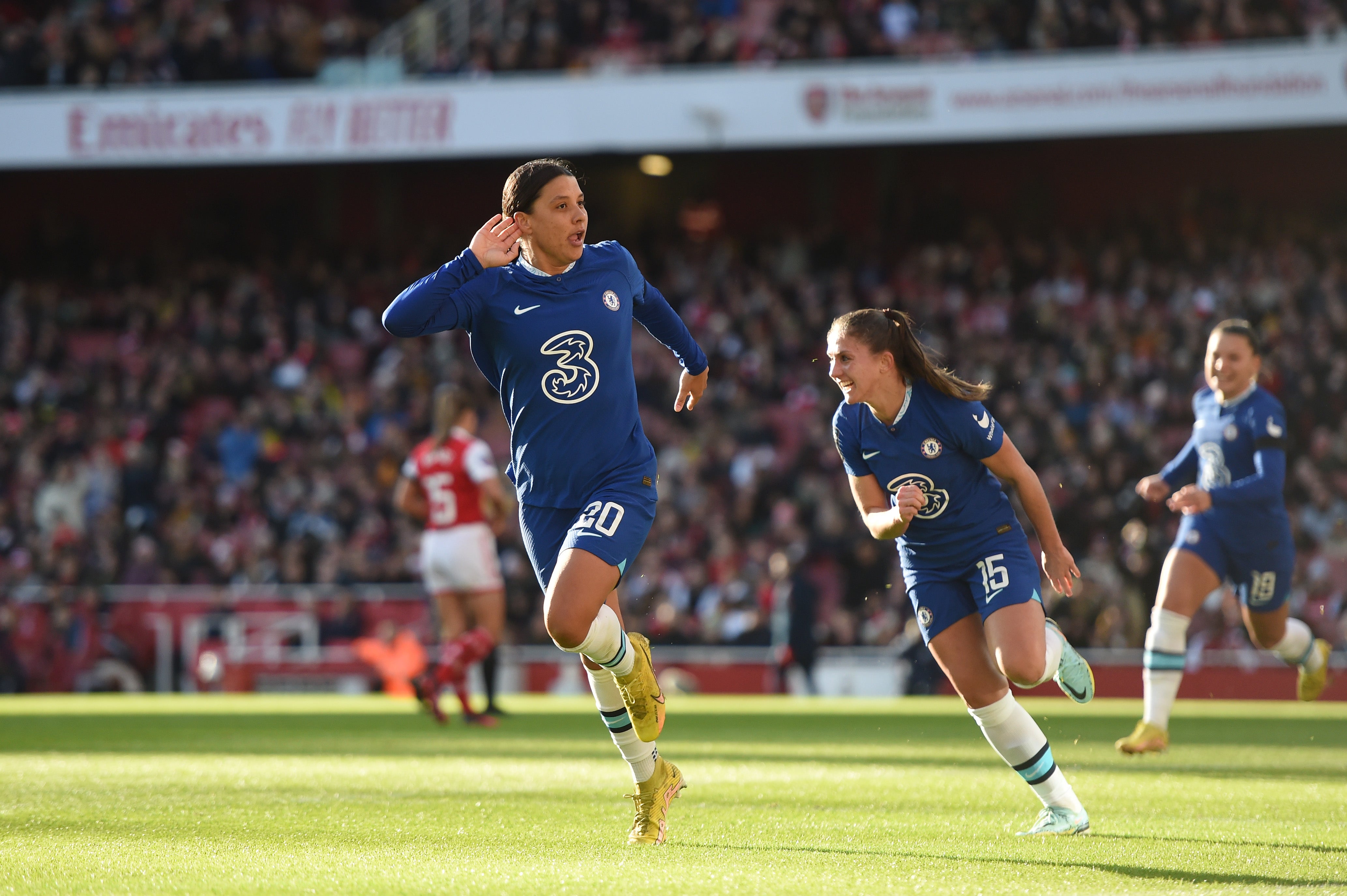 Sam Kerr celebrates after scoring a late leveller for Chelsea