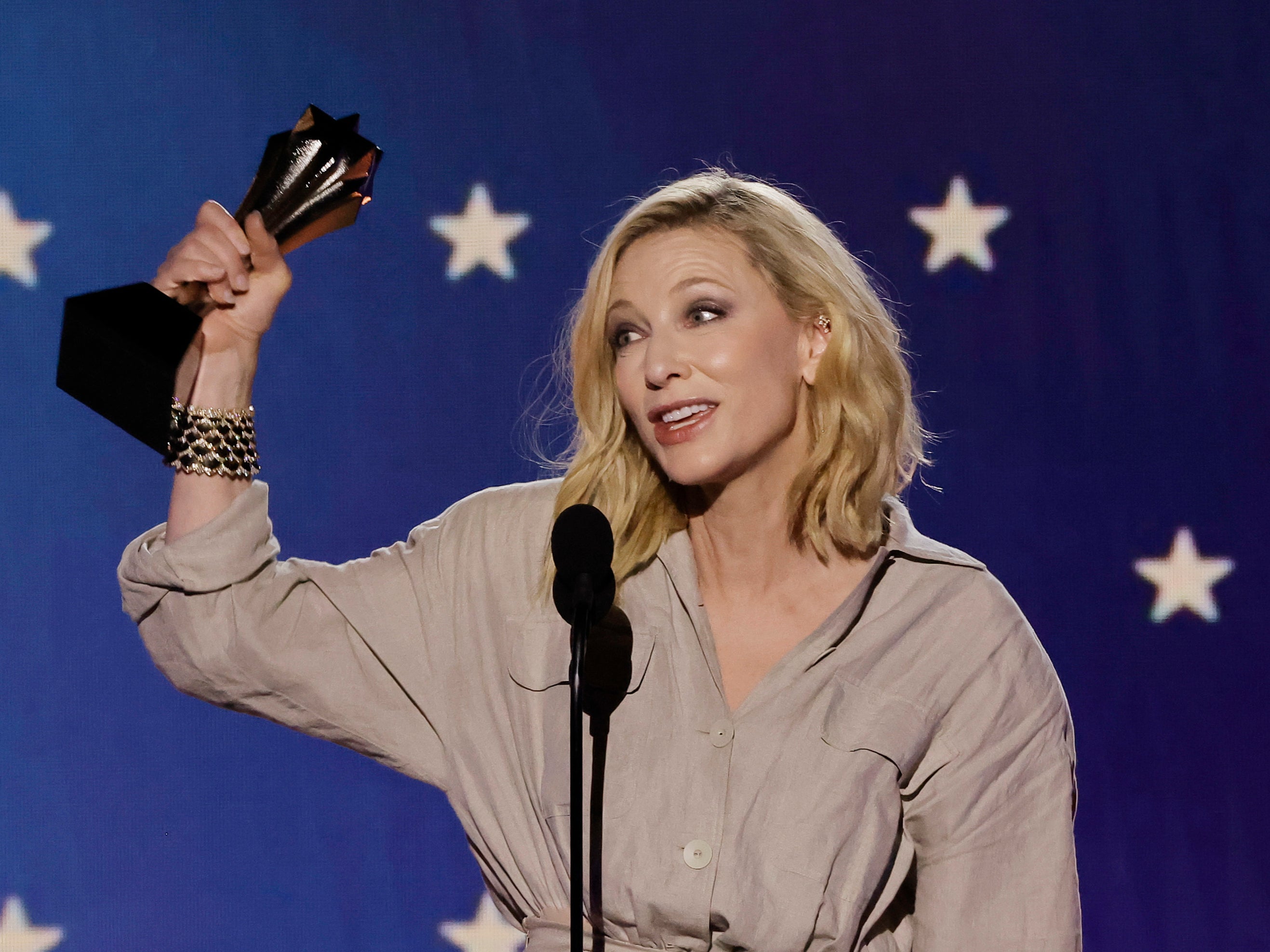 Cate Blanchett calls for an end to awards show ‘horse race’