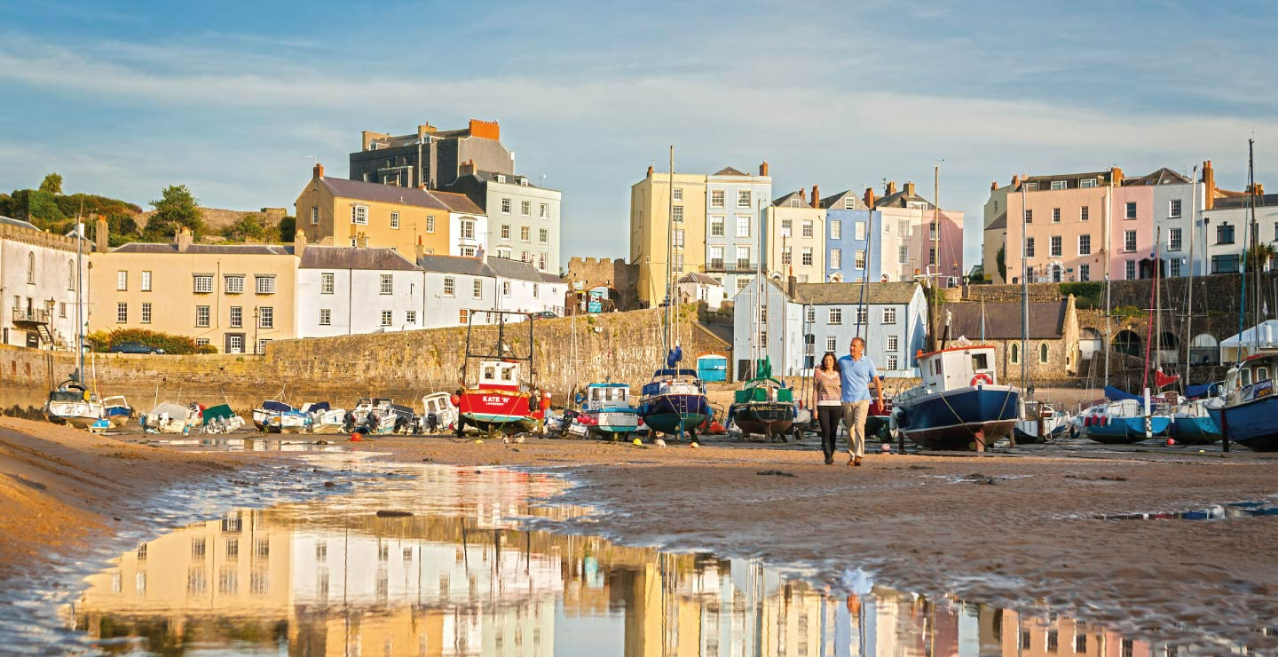 Book trains to Tenby and save 40 per cent