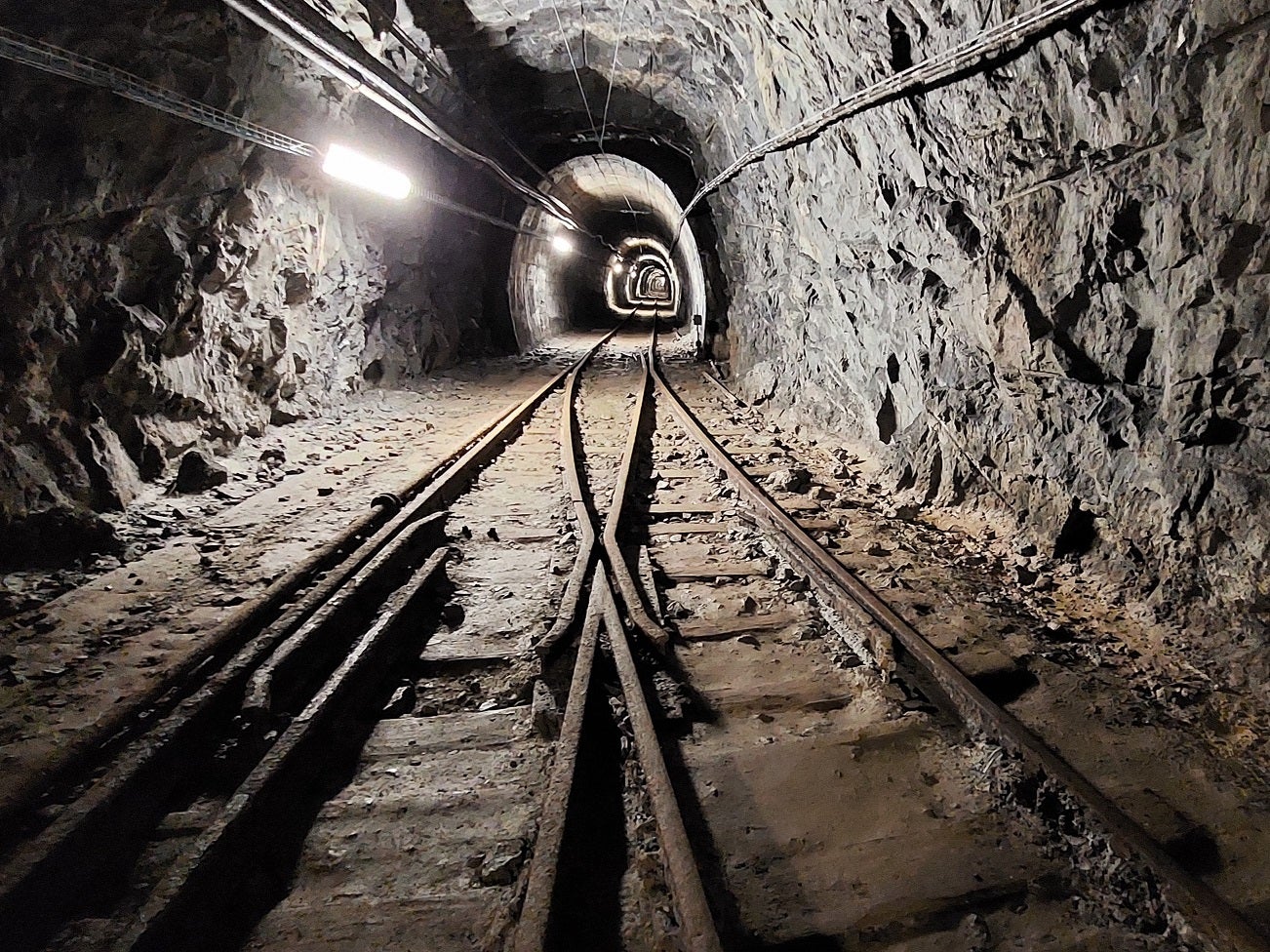 Abandoned mines can store enough electricity to power the planet, scientists claim
