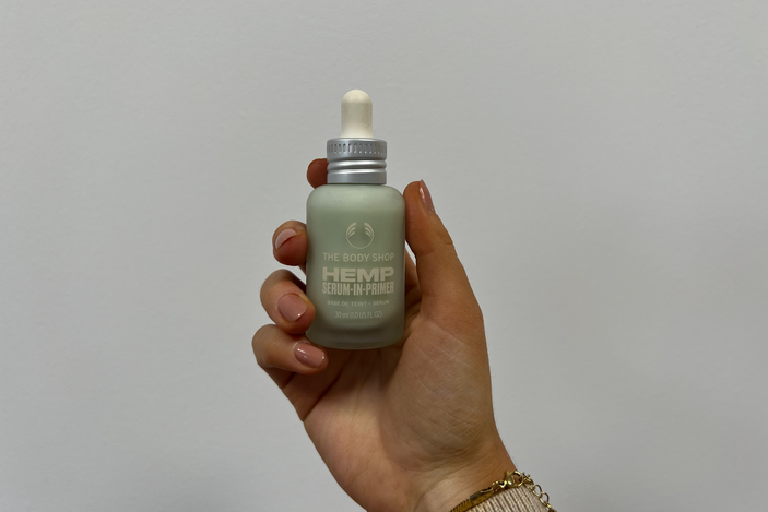 Hemp serum-in-primer The Body Shop