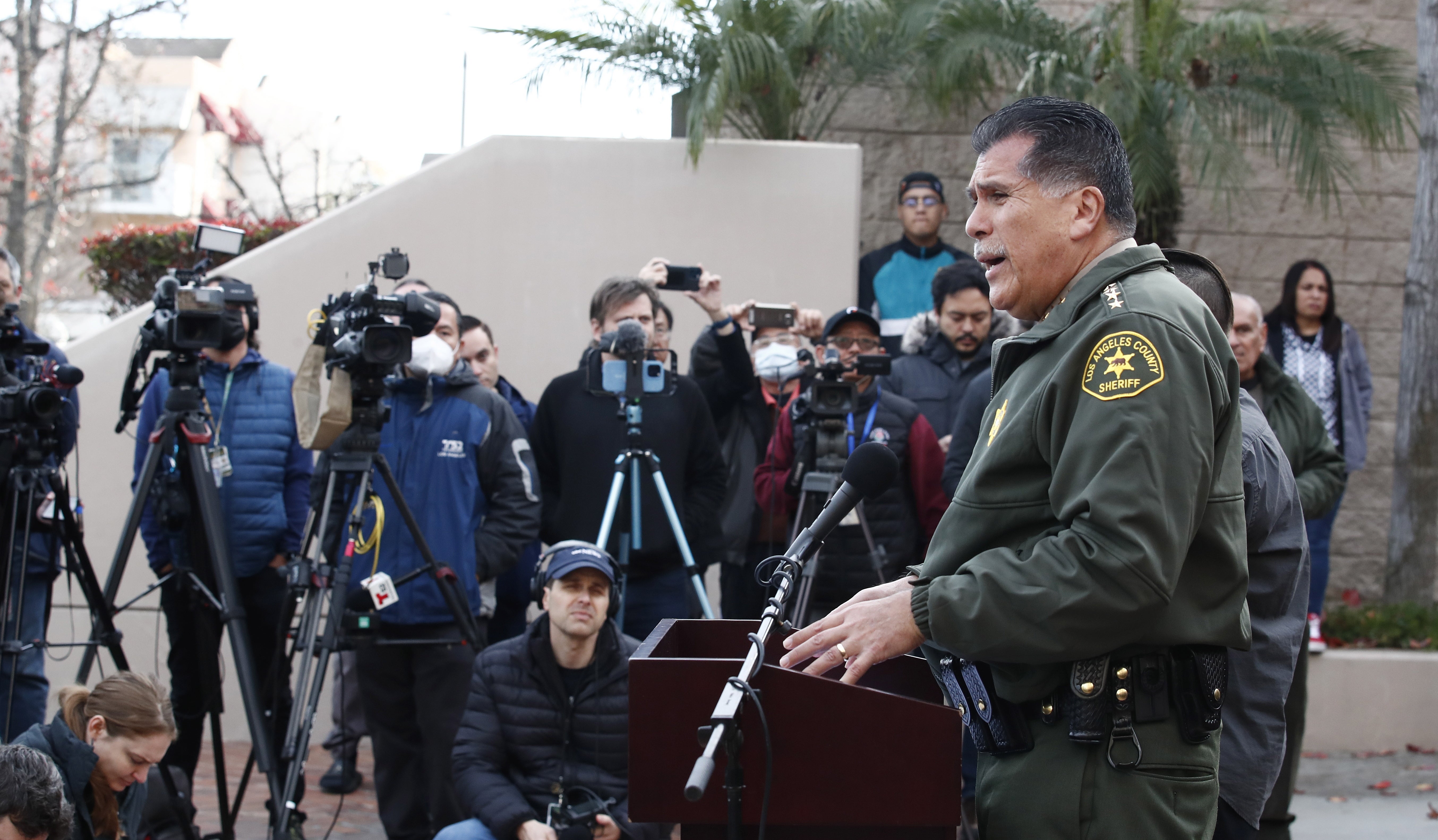 LA County Sheriff Robert Luna revealed a survivor had received a death threat