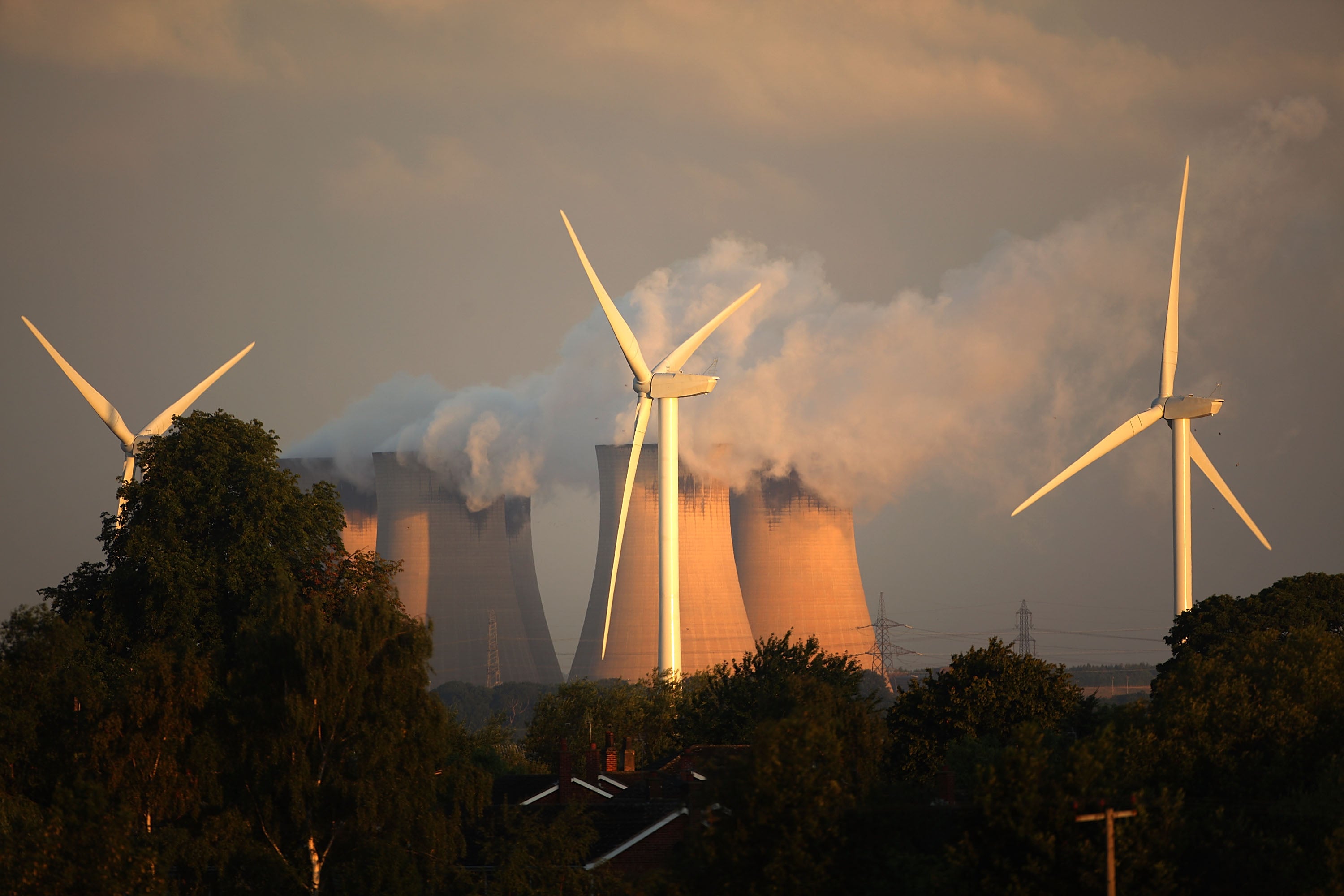 Using the scheme, the National Grid are trying to avoid blackouts and having to use coal power during peak times