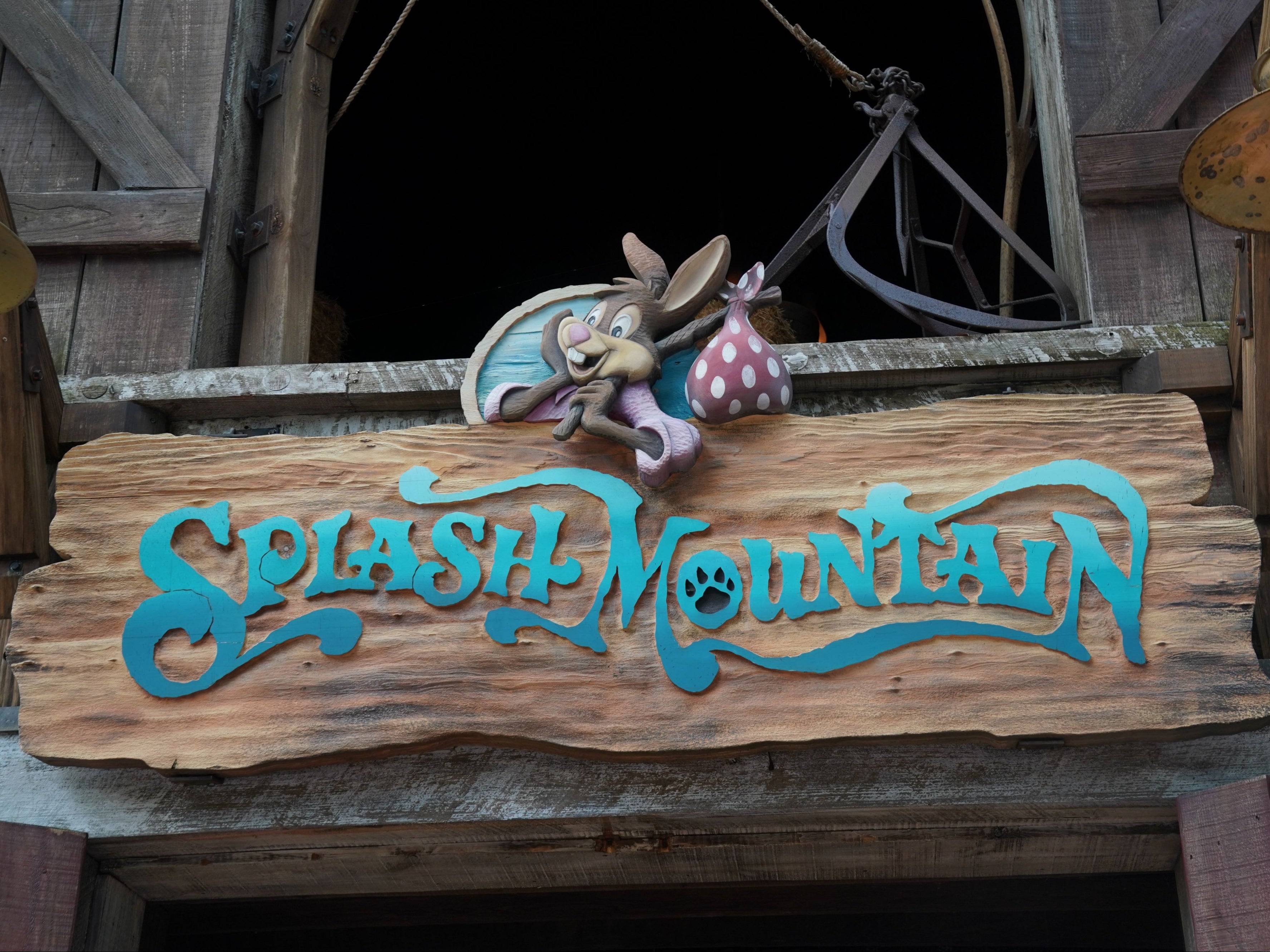 Disney fans are selling Splash Mountain water for up to $125 a jar as ride closes