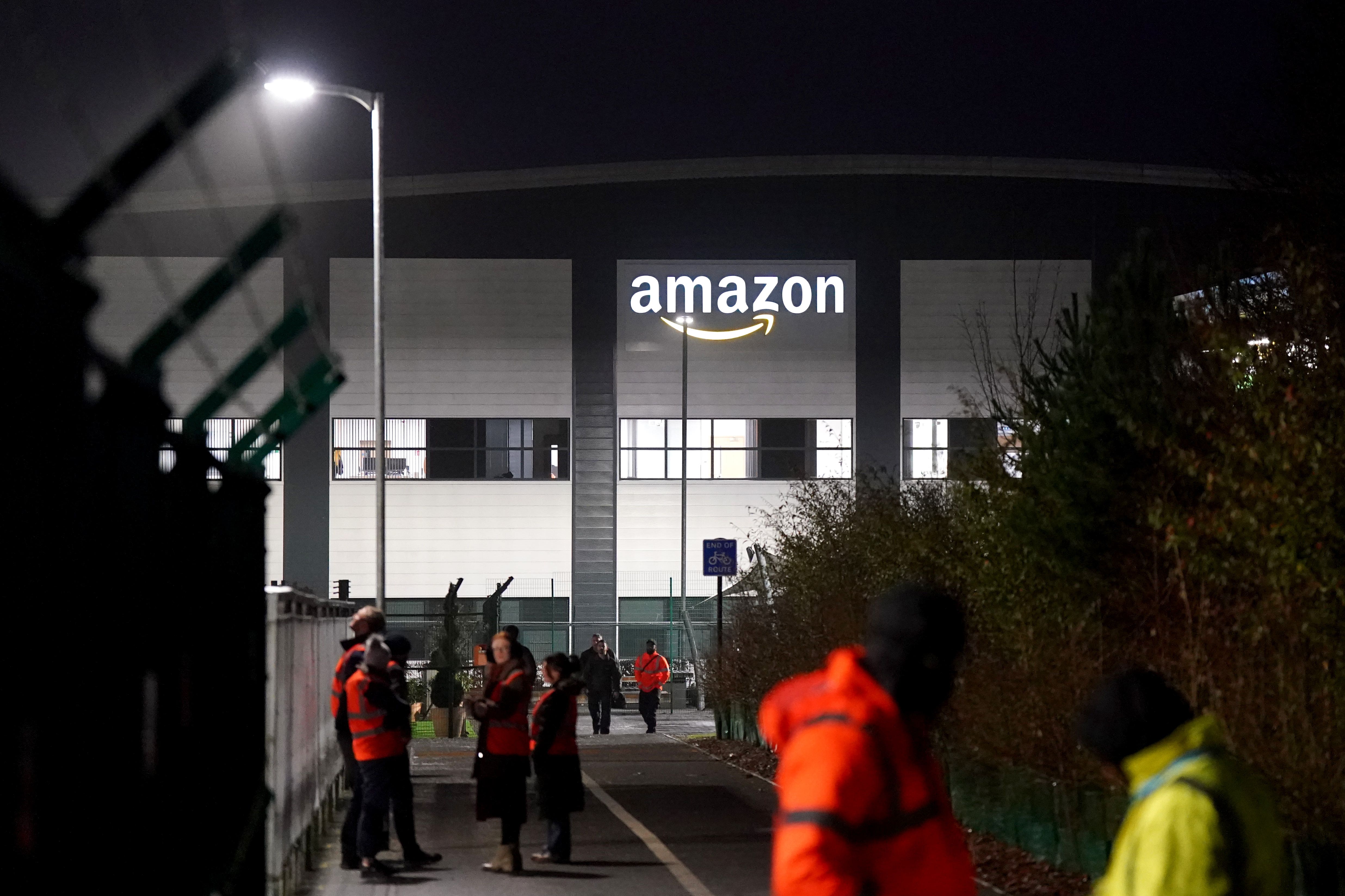 GMB union members are on strike over pay in Coventry. (Jacob King.PA)