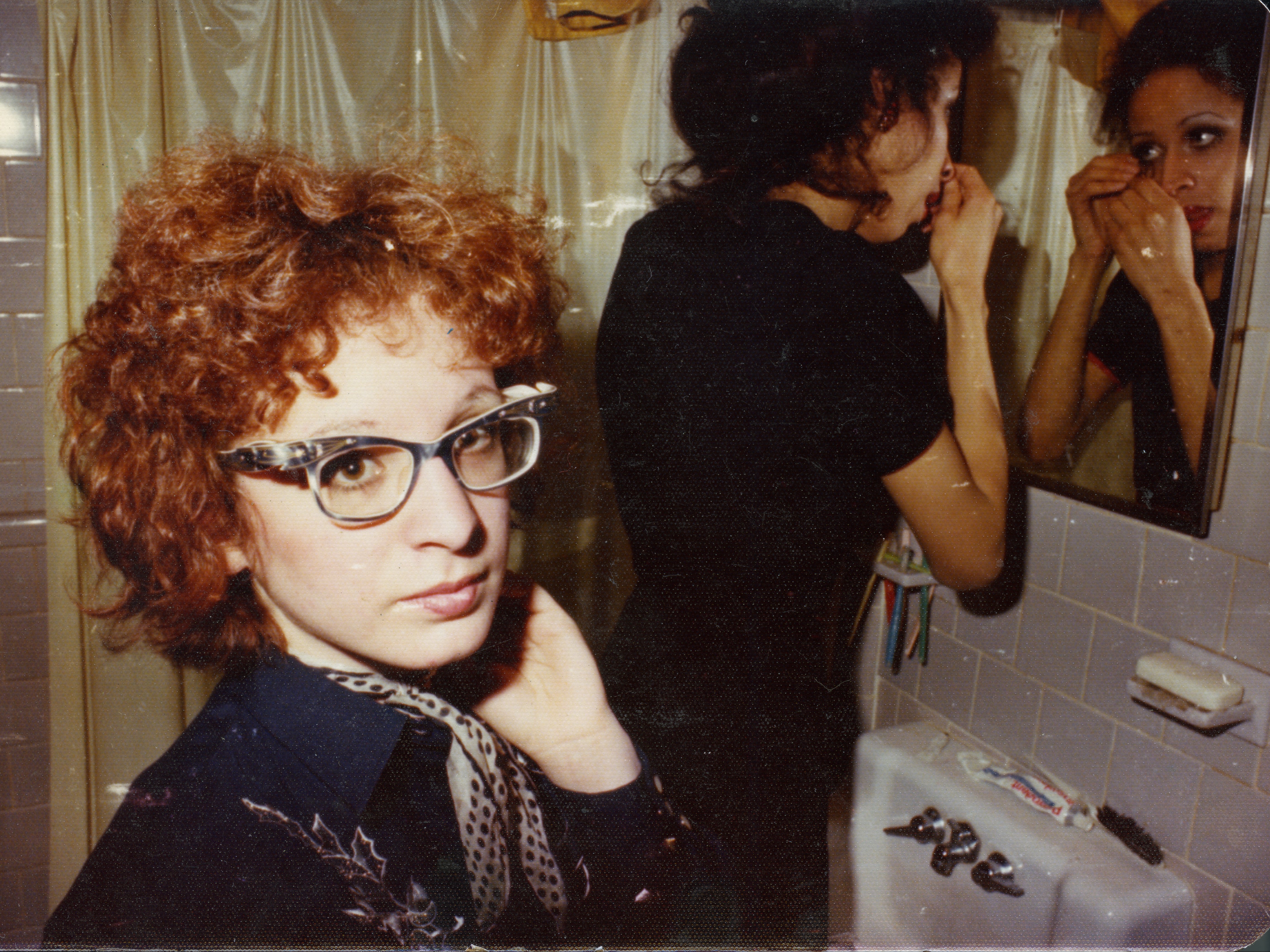 Goldin in the bathroom with a roommate, Boston, circa 1970s