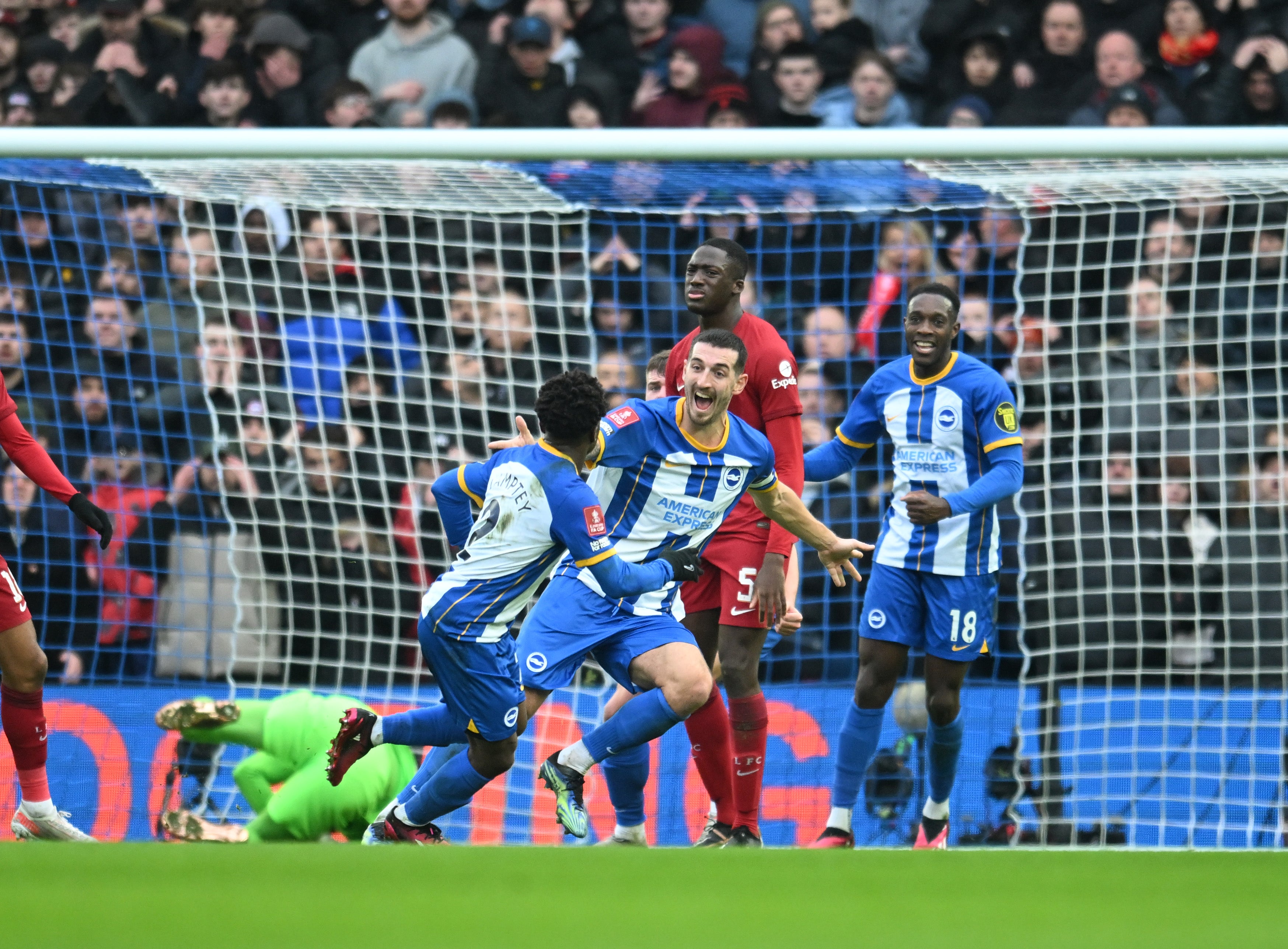 Lewis Dunk celebrated after scoring Brighton’s equaliser