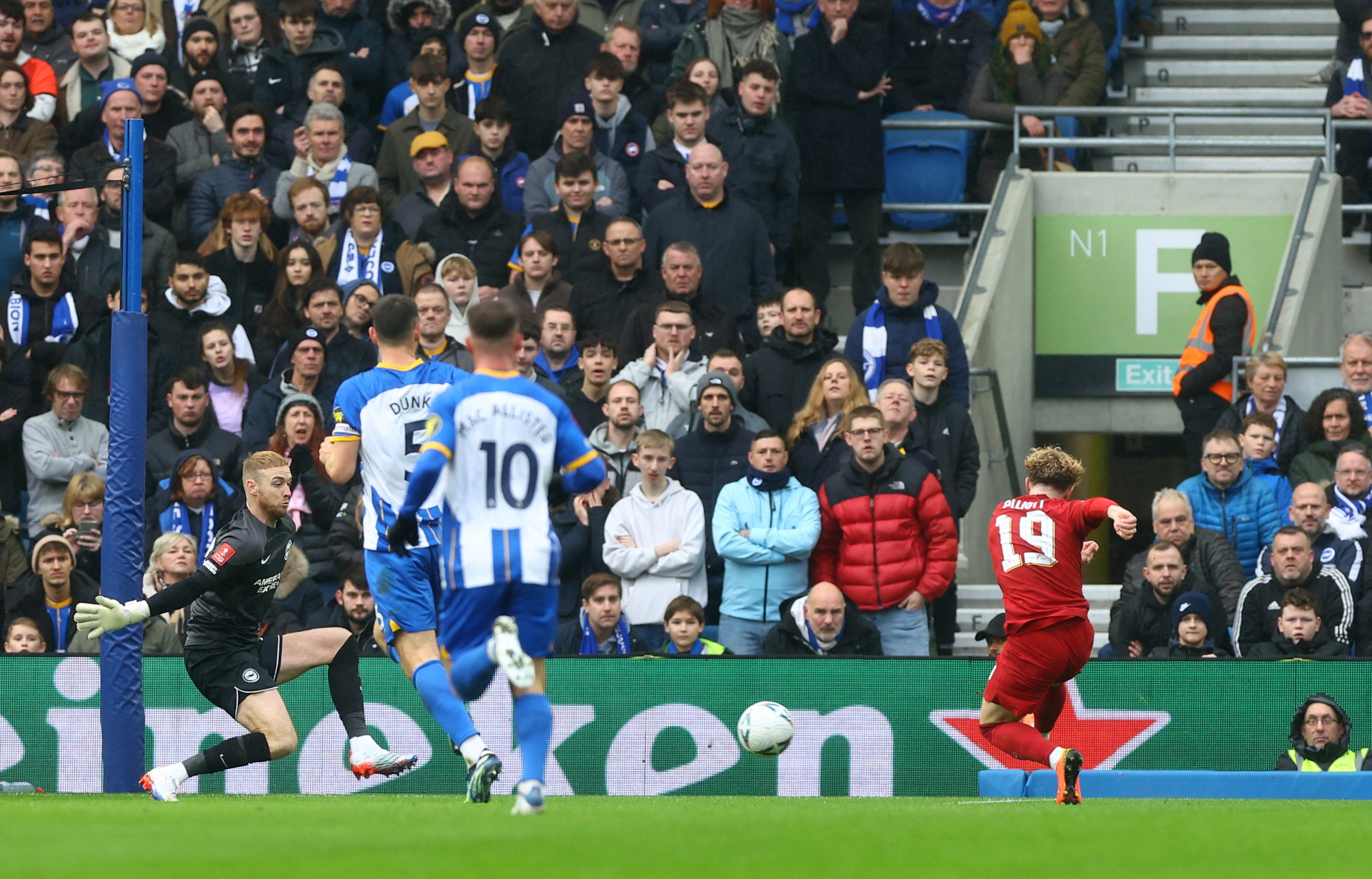 Harvey Elliott fires Liverpool into the lead at Brighton