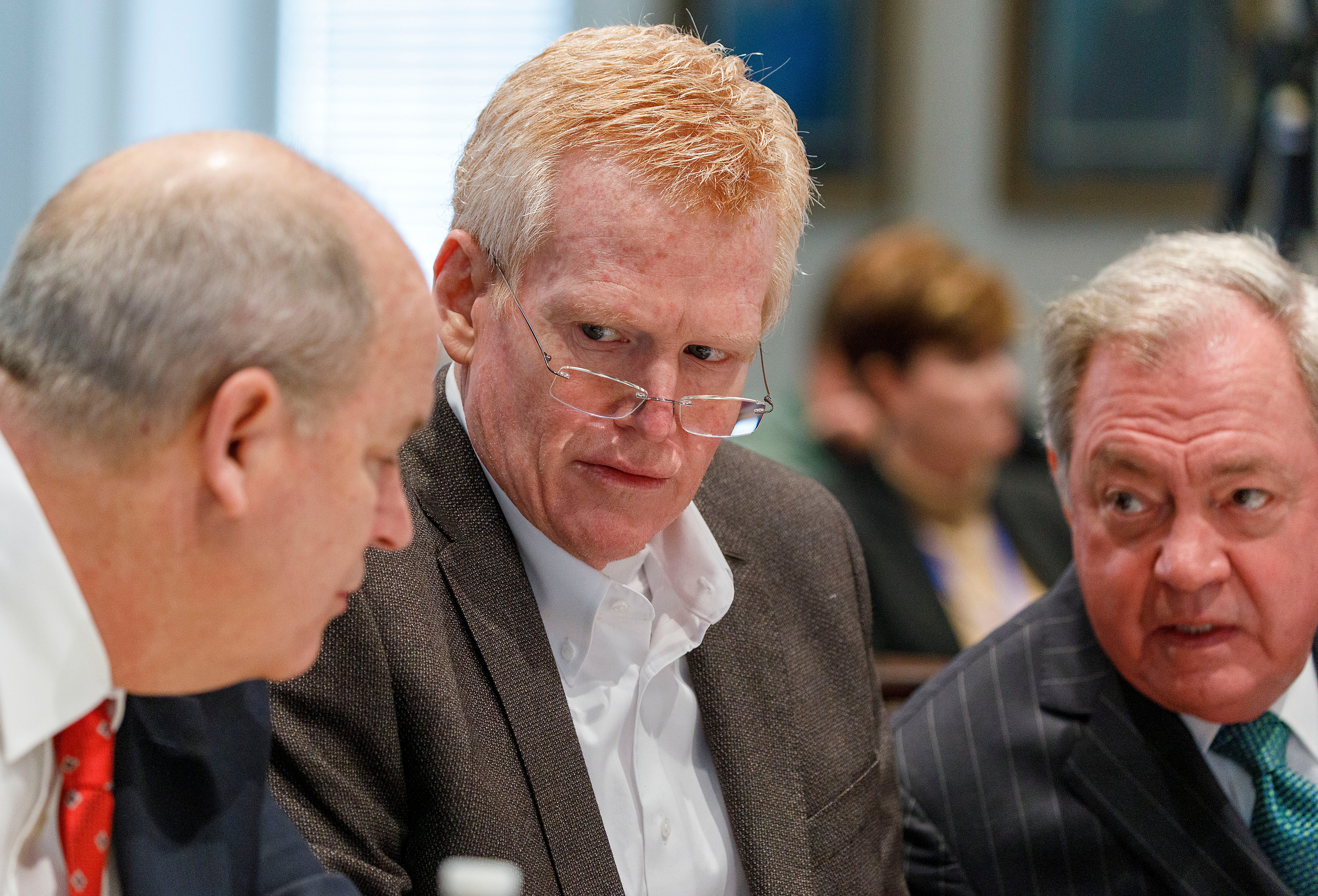 Alex Murdaugh trial – live: Chilling text to wife after murders revealed as cousin testifies against him