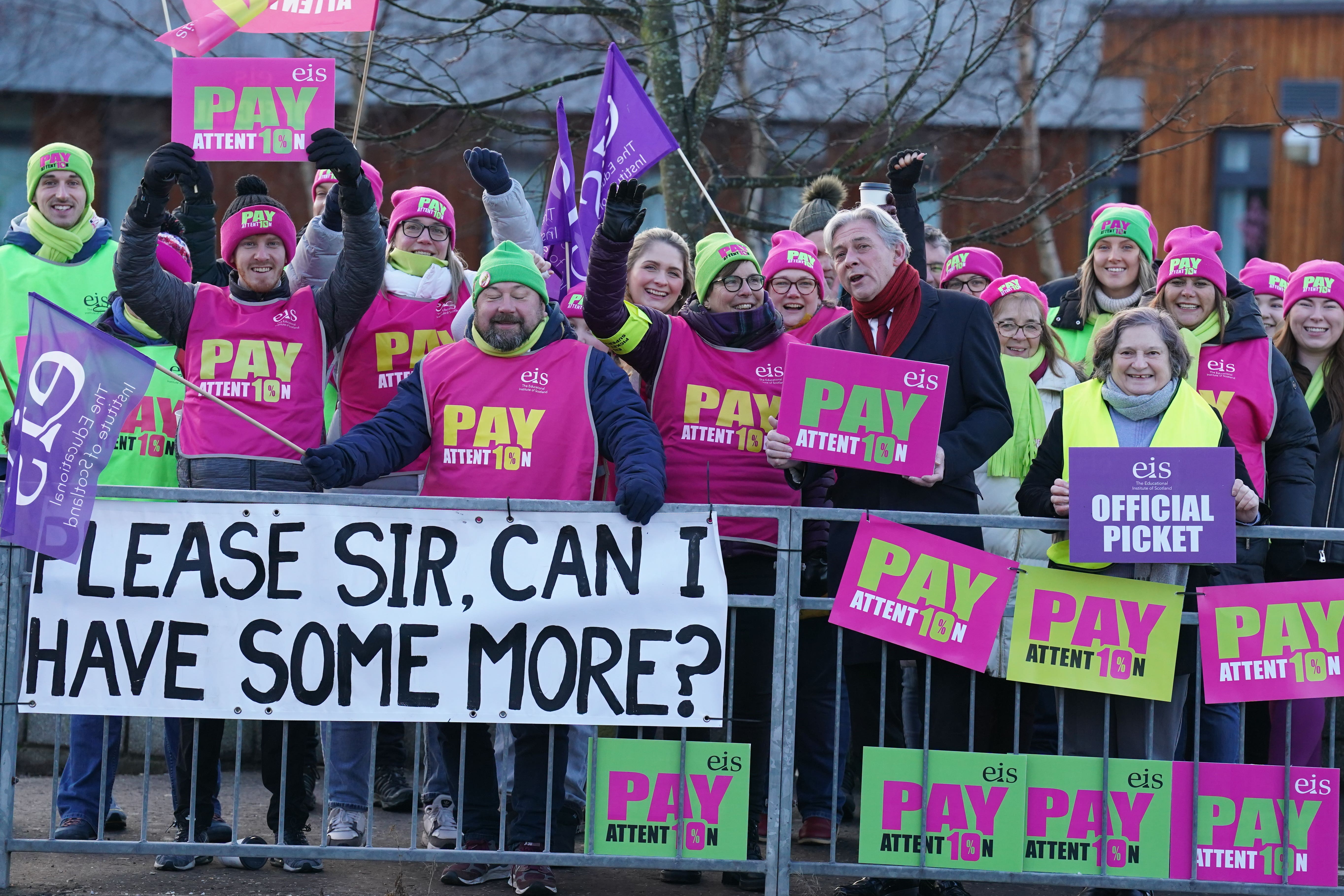 Former Scottish Labour leader Richard Leonard joins teachers on the picket line (PA)