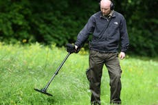 First-time metal detectorist tells of panic after finding WWI mortar bomb