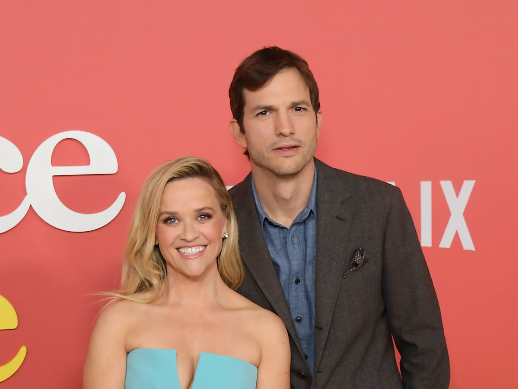 Reese Witherspoon and Ashton Kutcher’s ‘awkward’ red carpet photos went viral