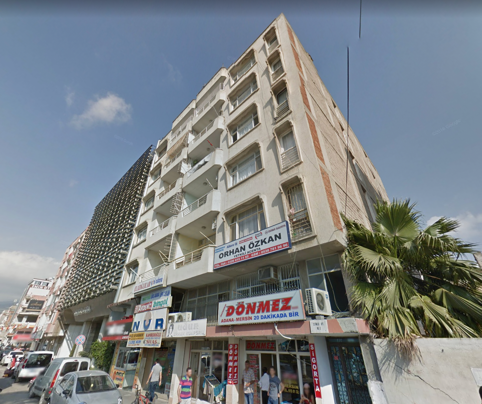 Before: A building in Iskenderun, district of Hatay, Turkey