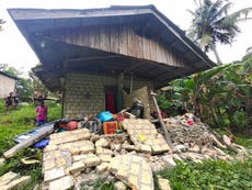 Earthquake hits Indonesia, killing 4 as restaurant collapses