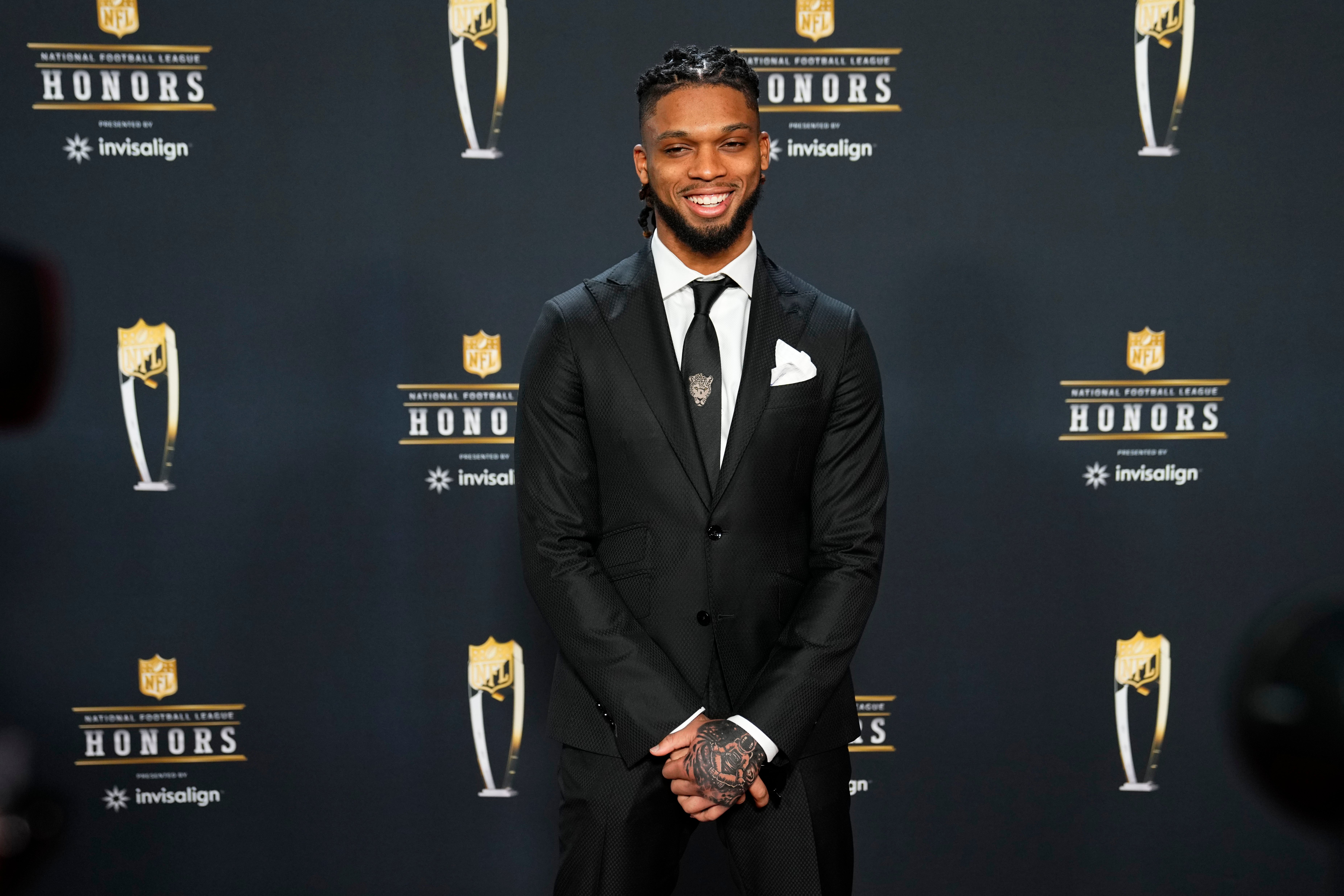 Super Bowl Honors Football