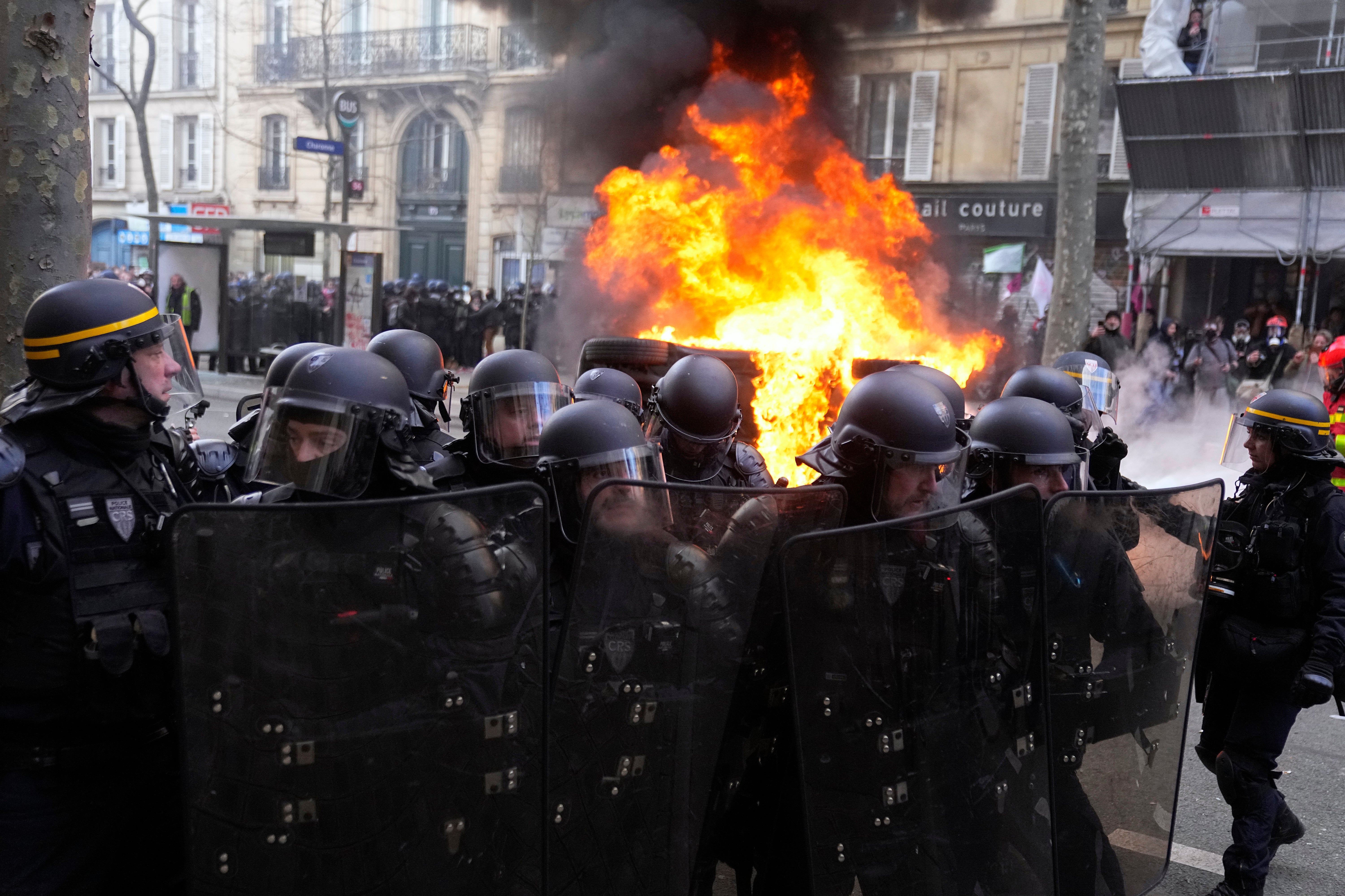 APTOPIX France Pension Protest