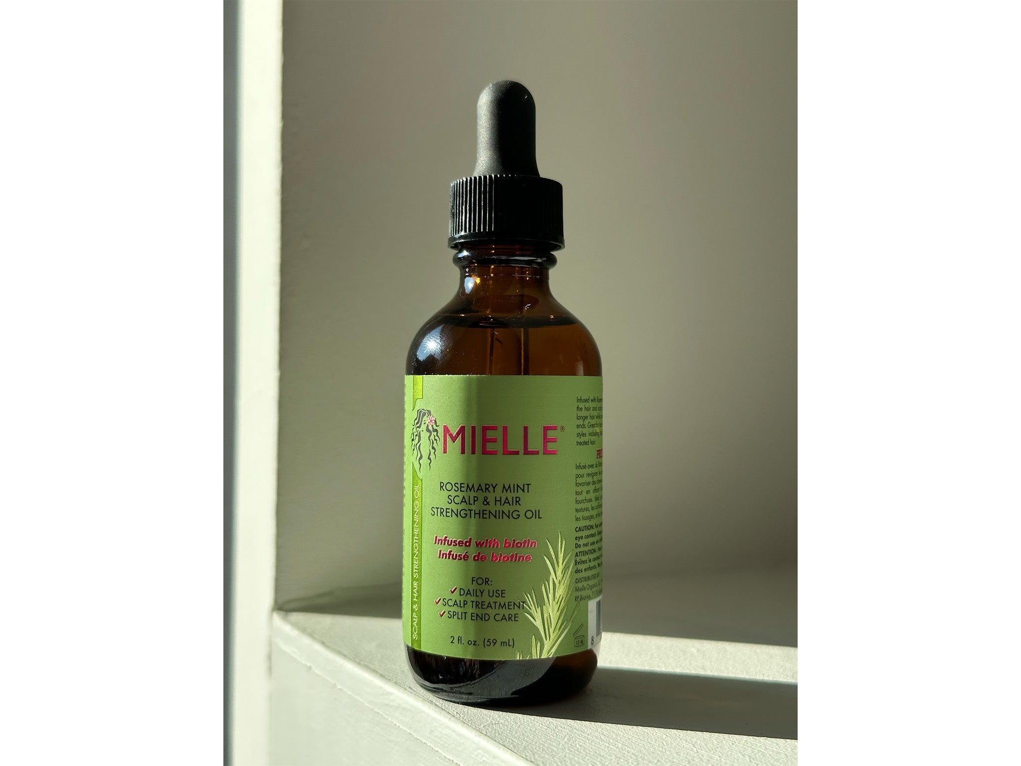 Mielle rosemary mint scalp and hair strengthening oil